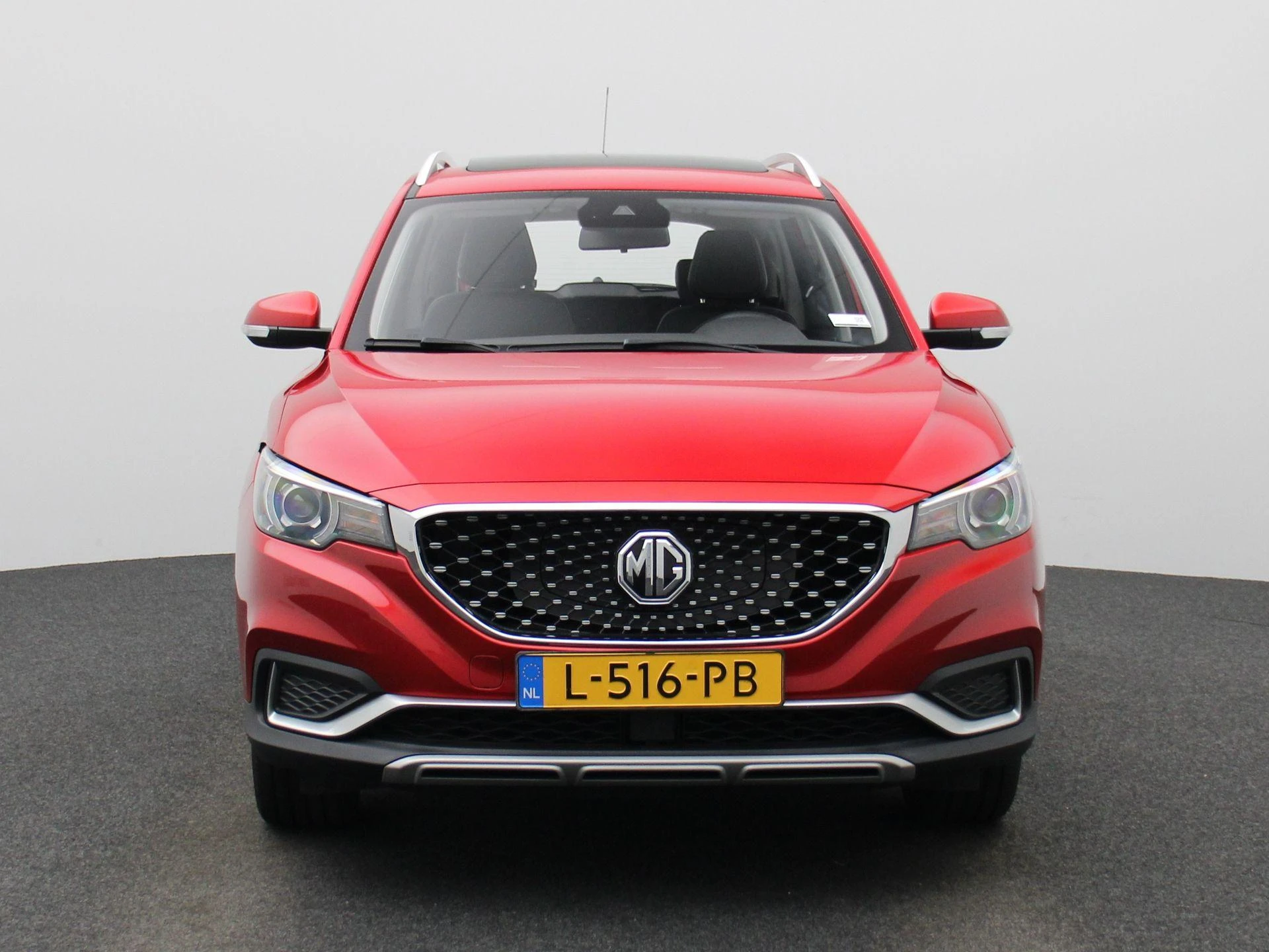 MG-ZS EV-image-2