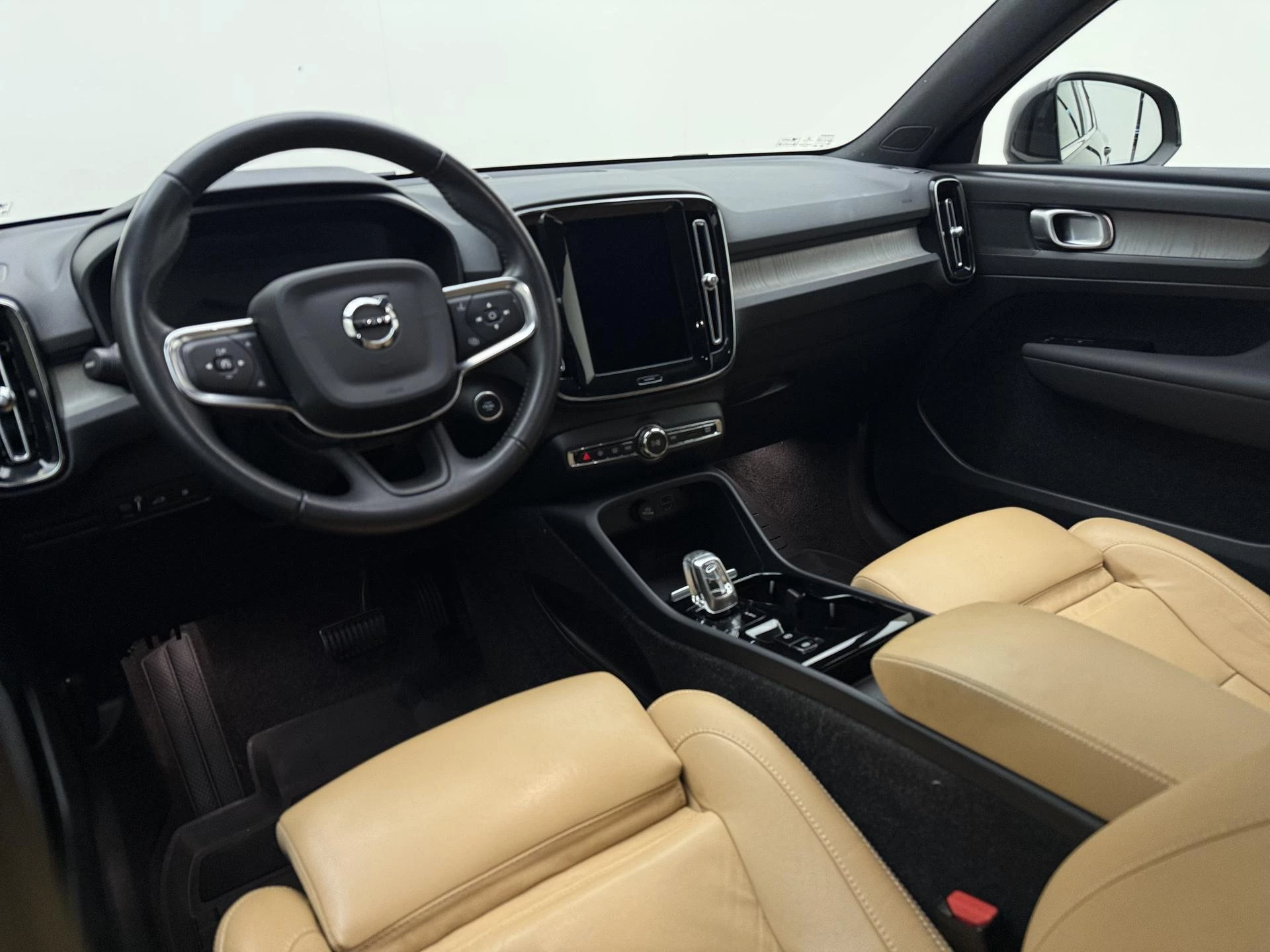Volvo-XC40-image-13
