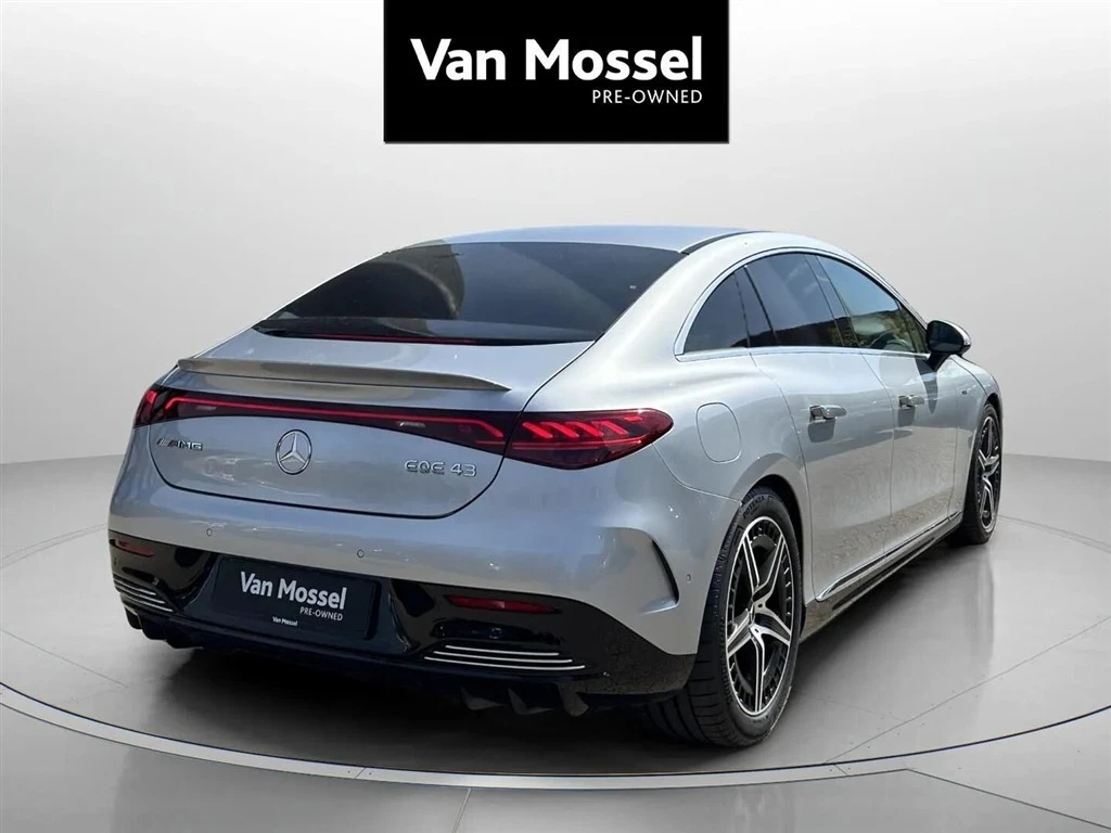 Mercedes-Benz-EQE-image-4