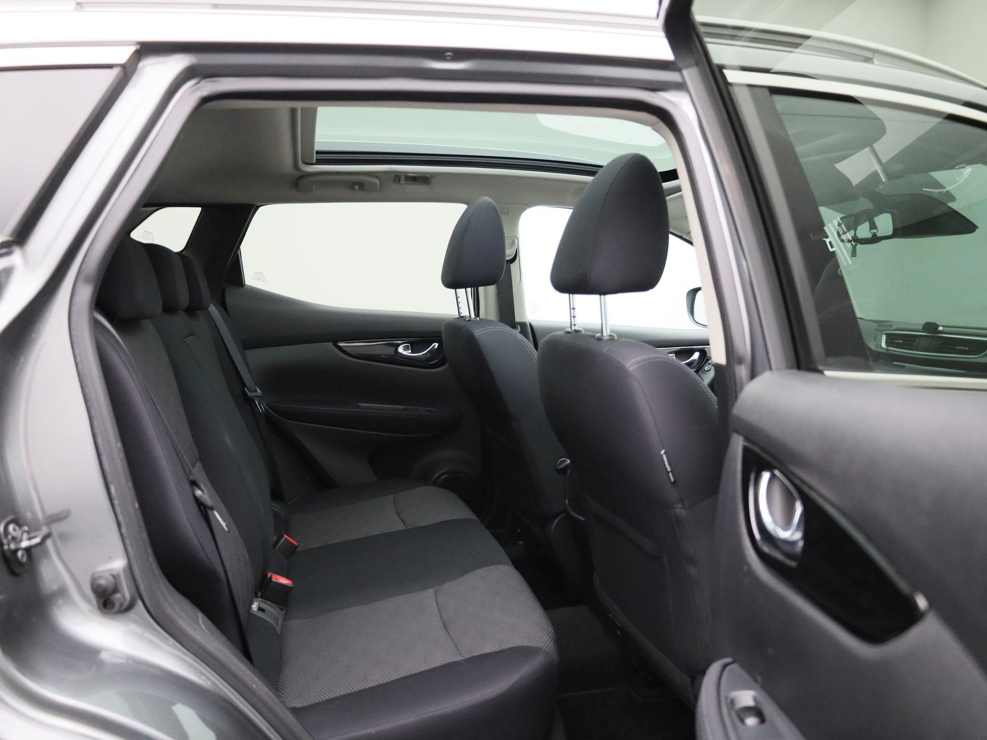 Nissan-QASHQAI-image-34