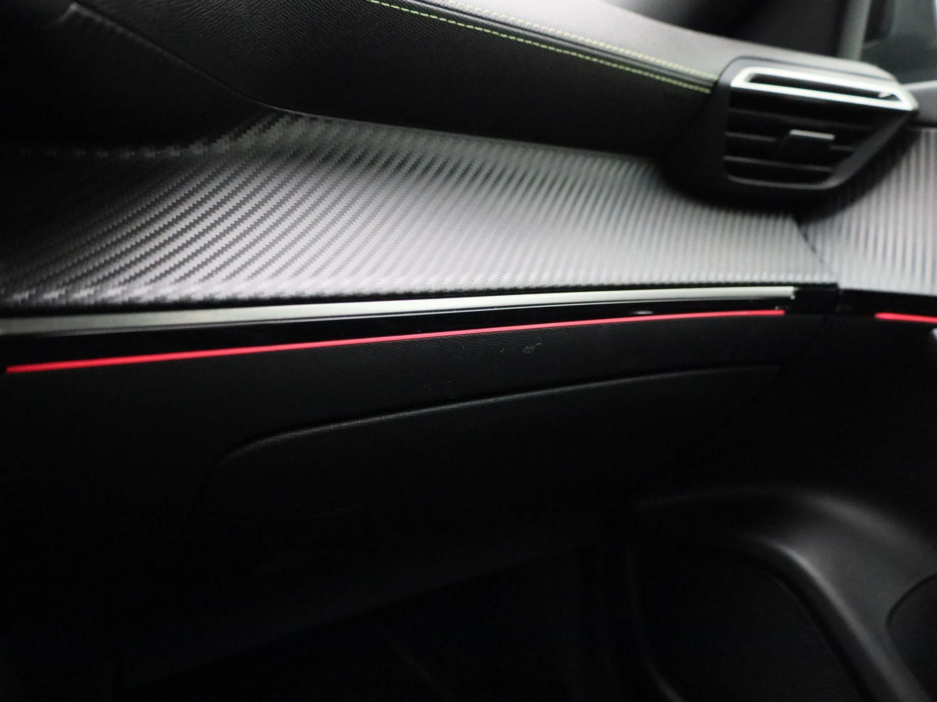 Peugeot e-2008 EV GT 50 kWh