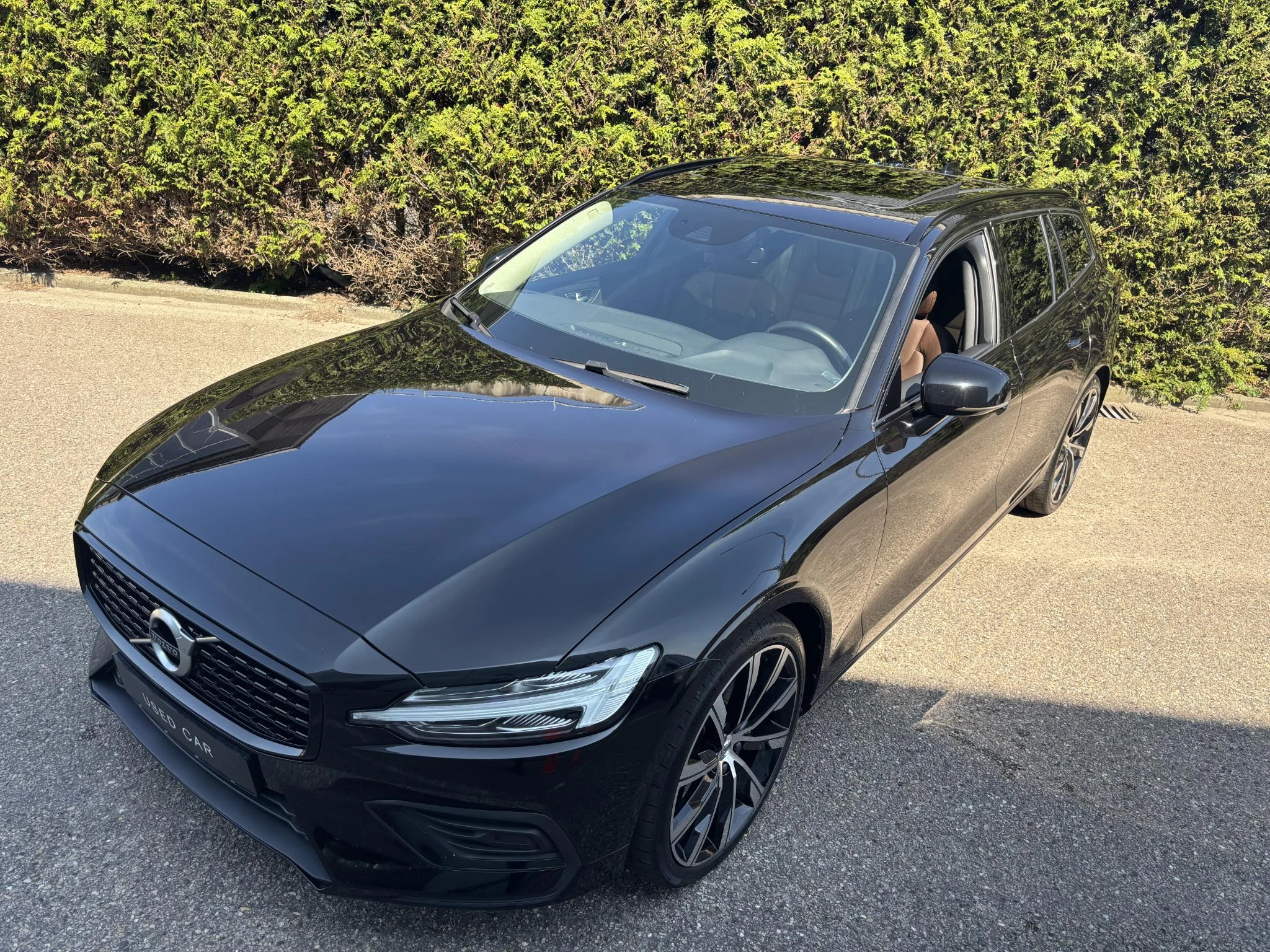Volvo V60 D4 Momentum Pro|Leder|Panodak|Trekhaak|Aut.