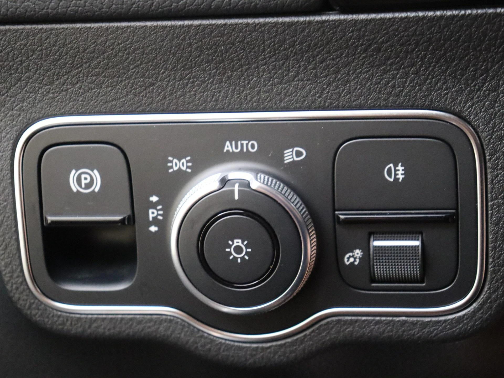 Mercedes-Benz GLA 200 Business Solution AMG