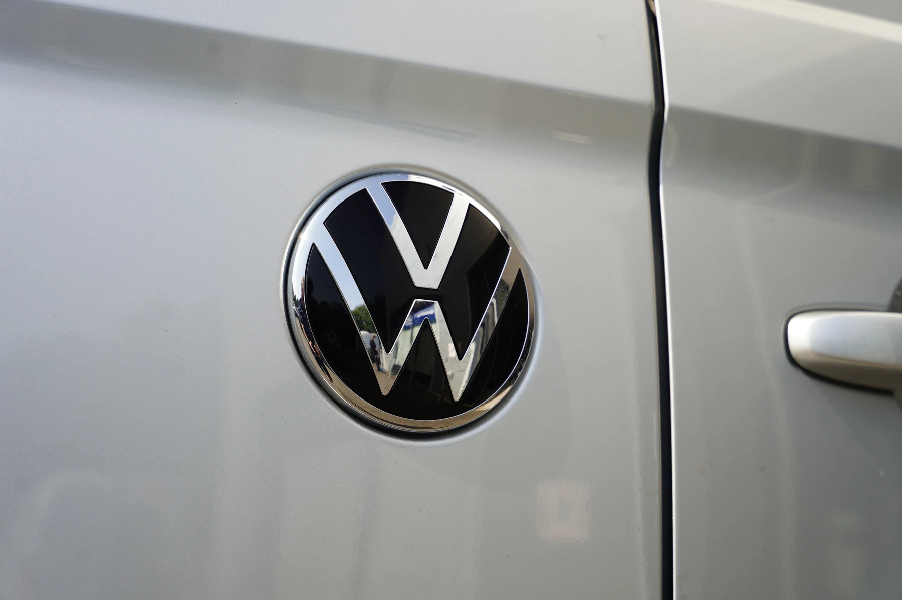Volkswagen-Transporter-image-30