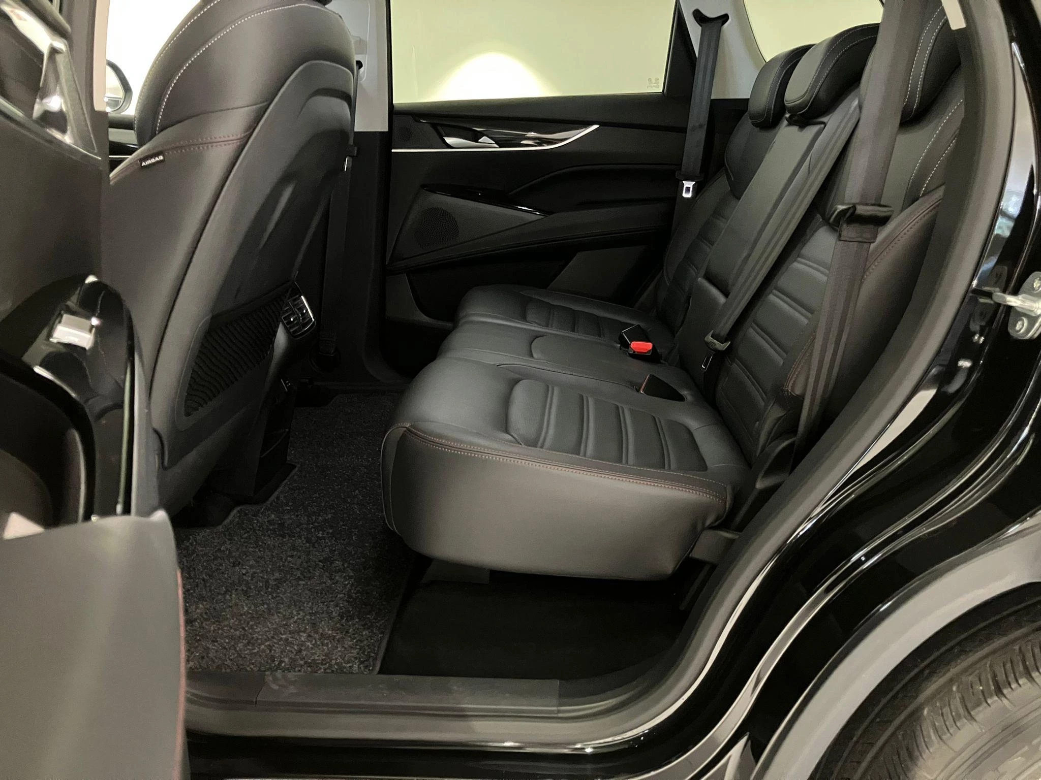 Maxus-eUNIQ6-image-23