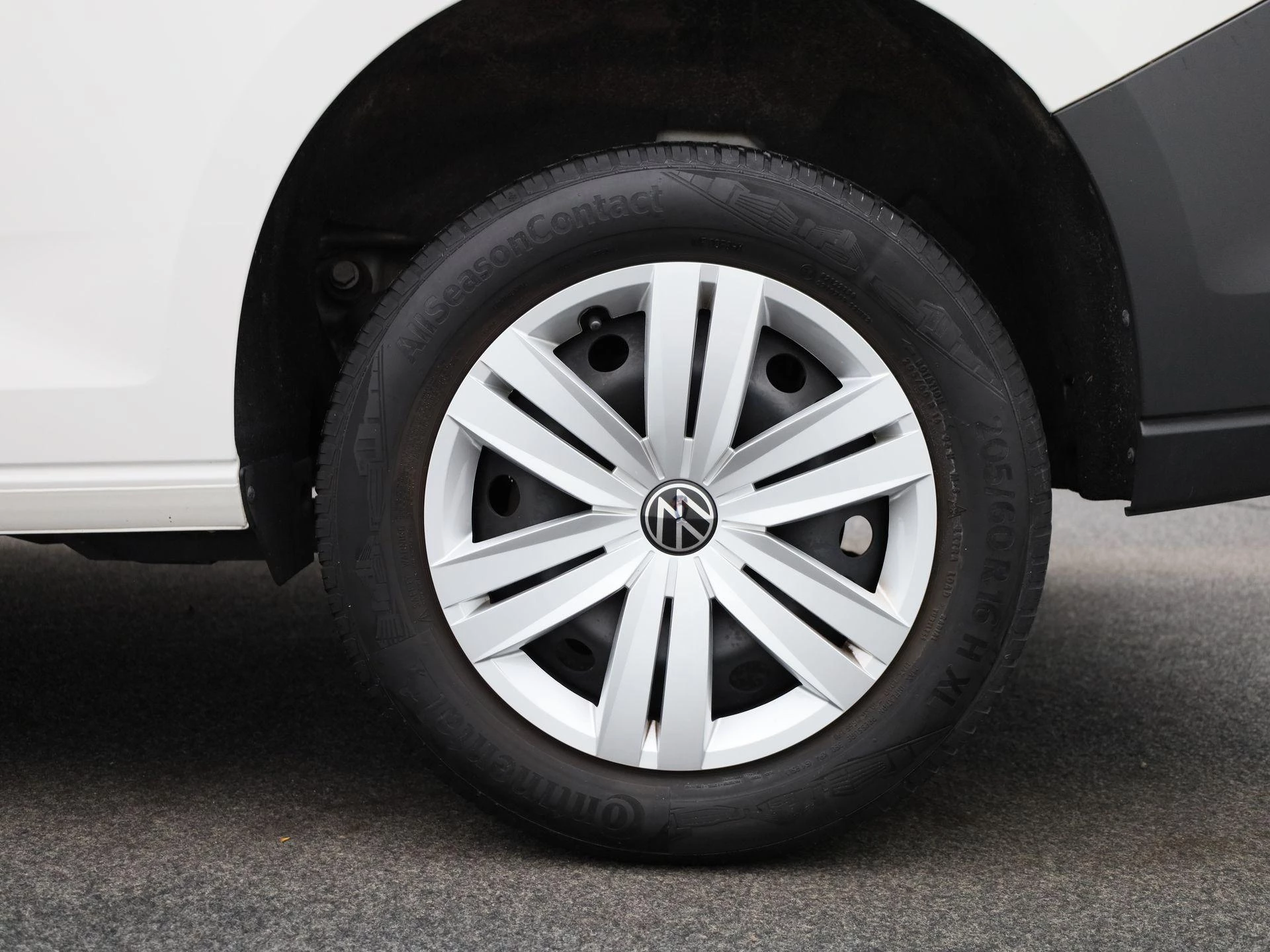 Volkswagen-Caddy-image-17