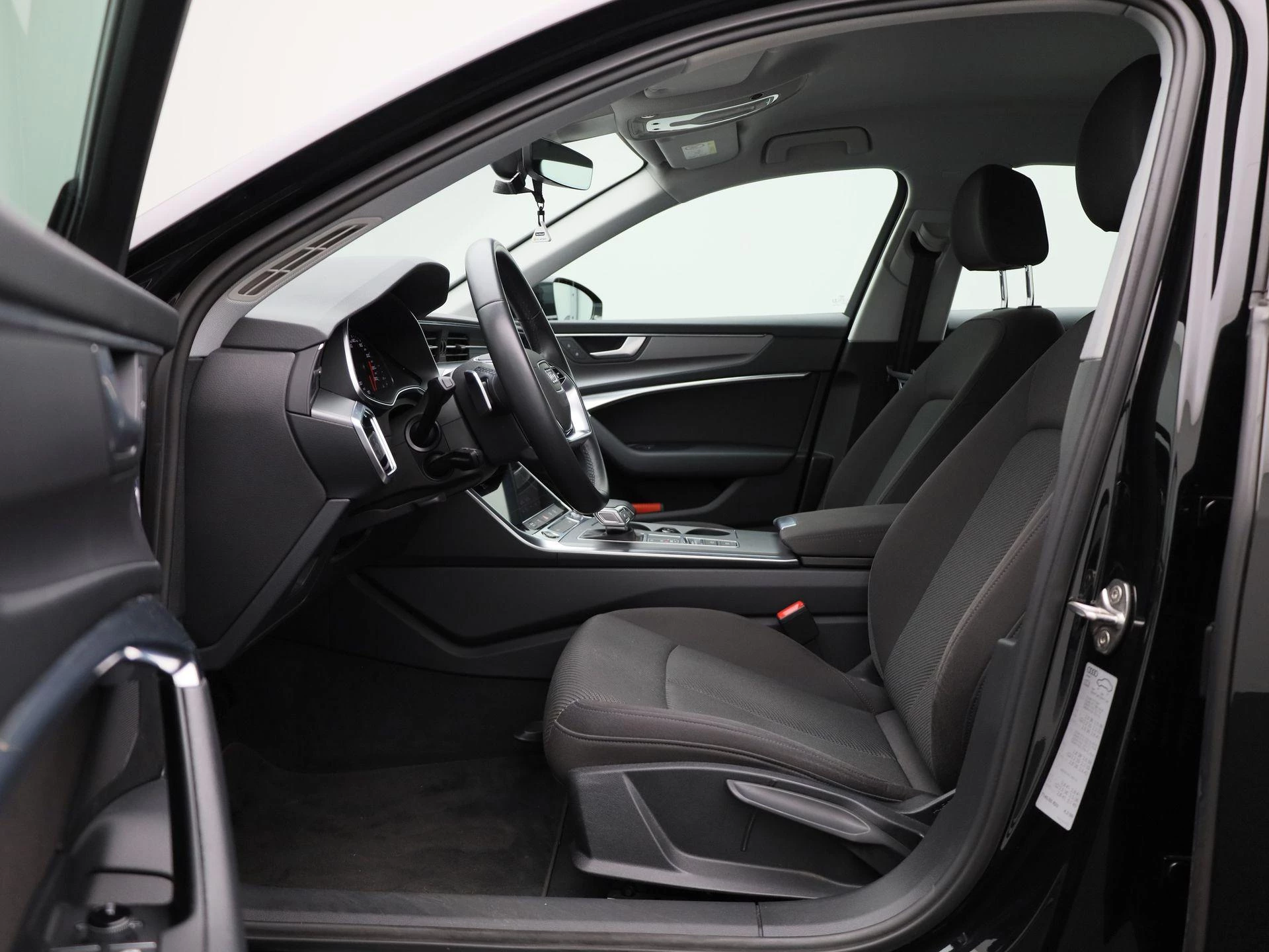 Audi-A6-image-10