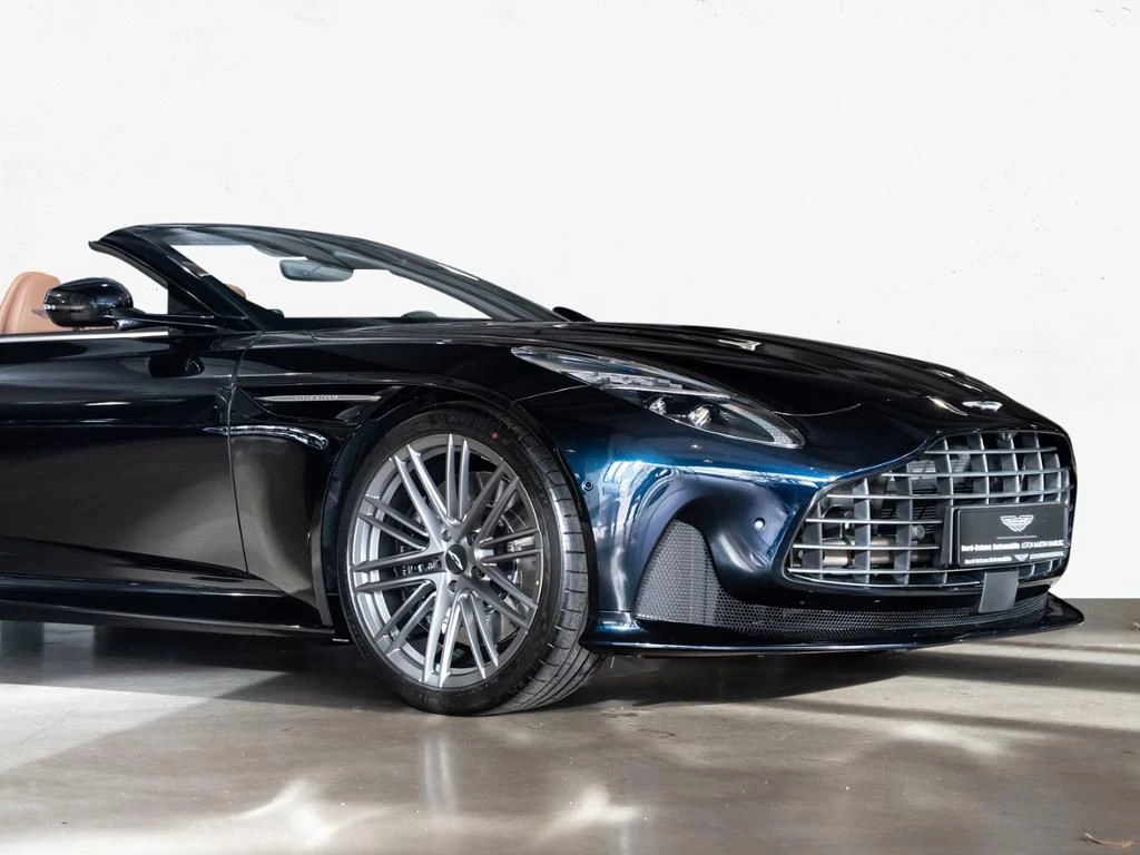 Aston Martin DB12 Volante Aston Martin Hamburg