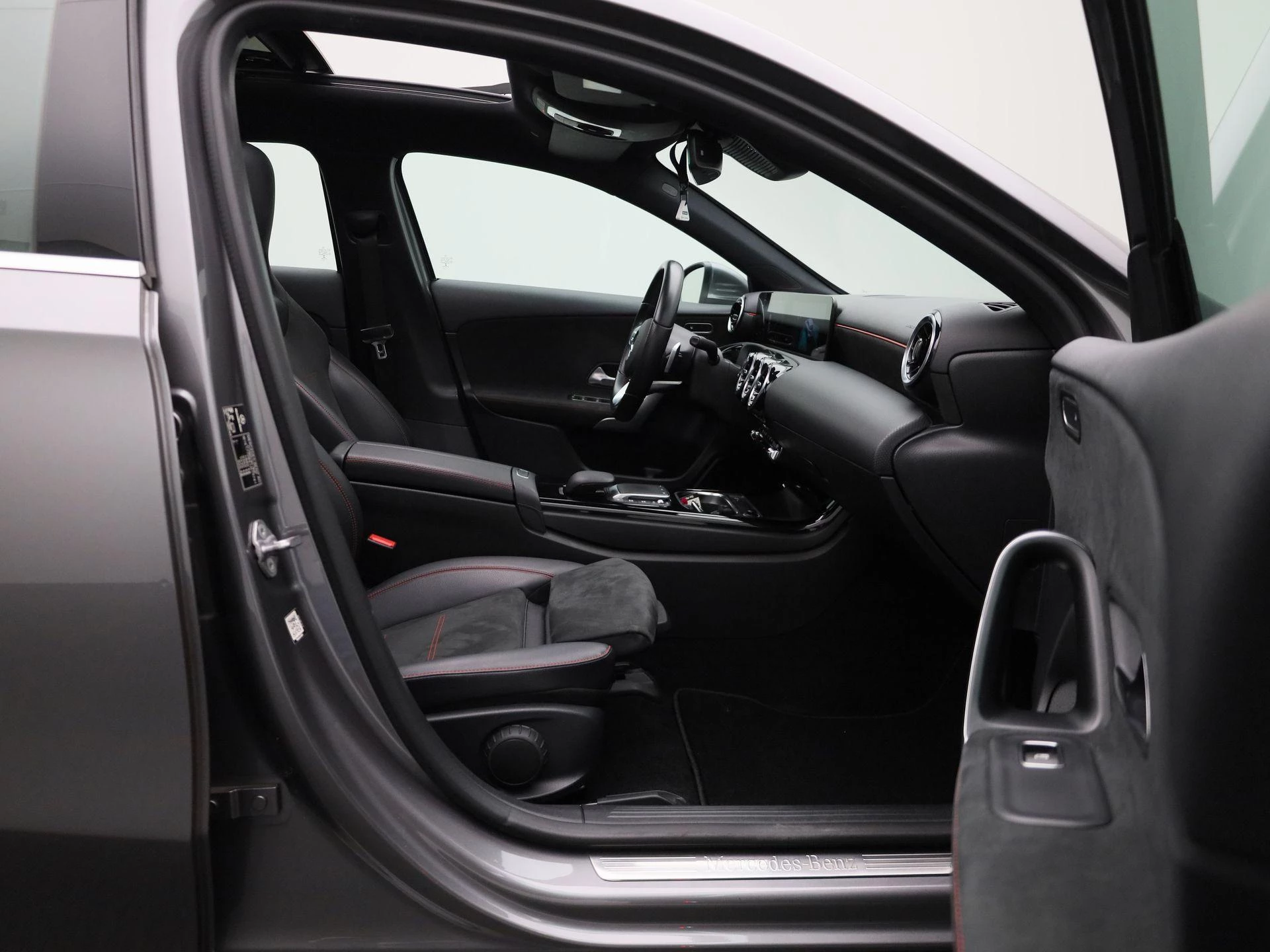 Mercedes-Benz A-Klasse 180 Business Solution AMG