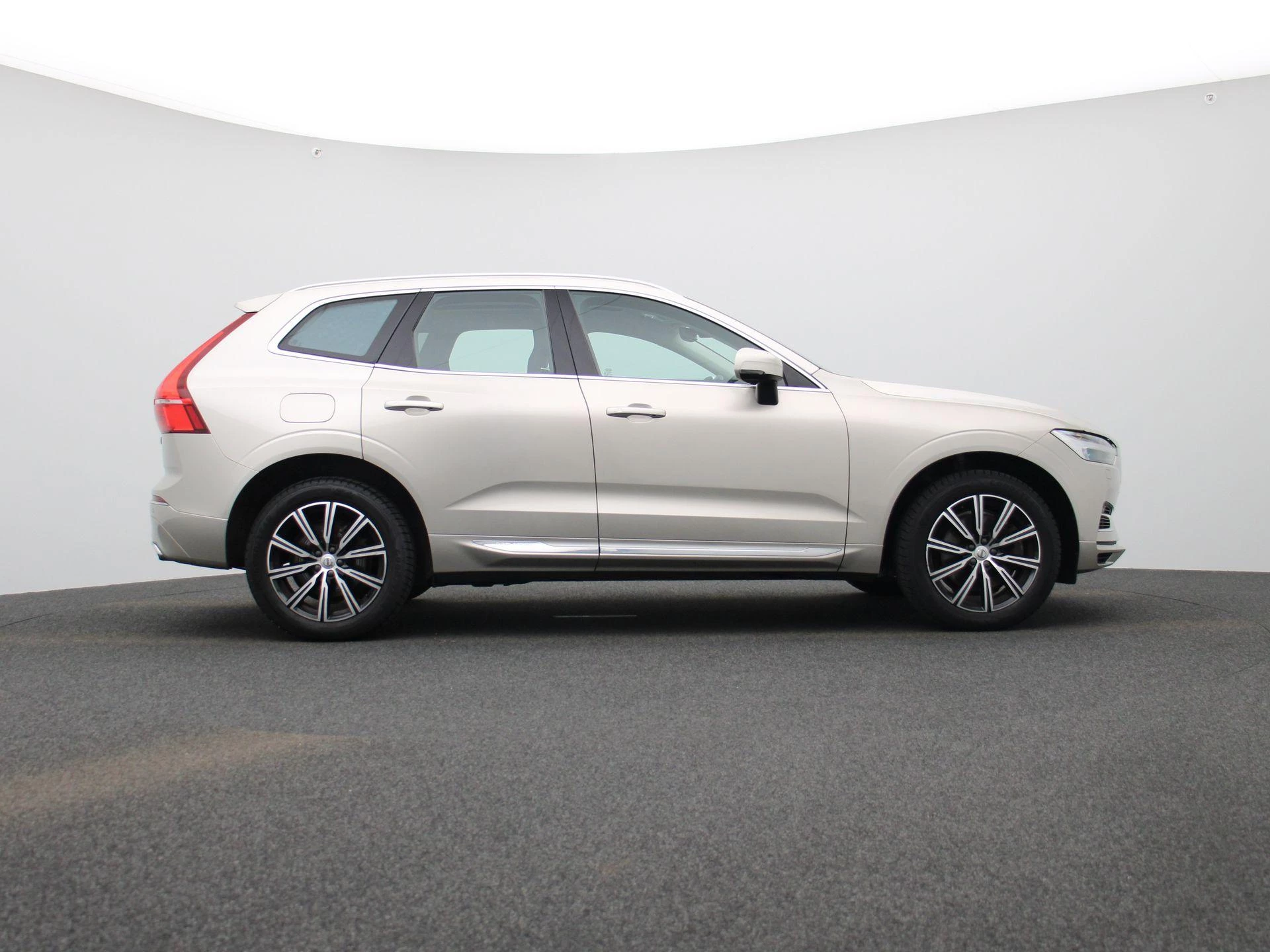 Volvo-XC60-image-5