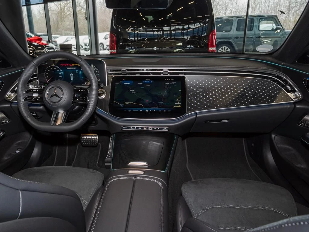 Mercedes-Benz-E-Klasse 300 de-image-12
