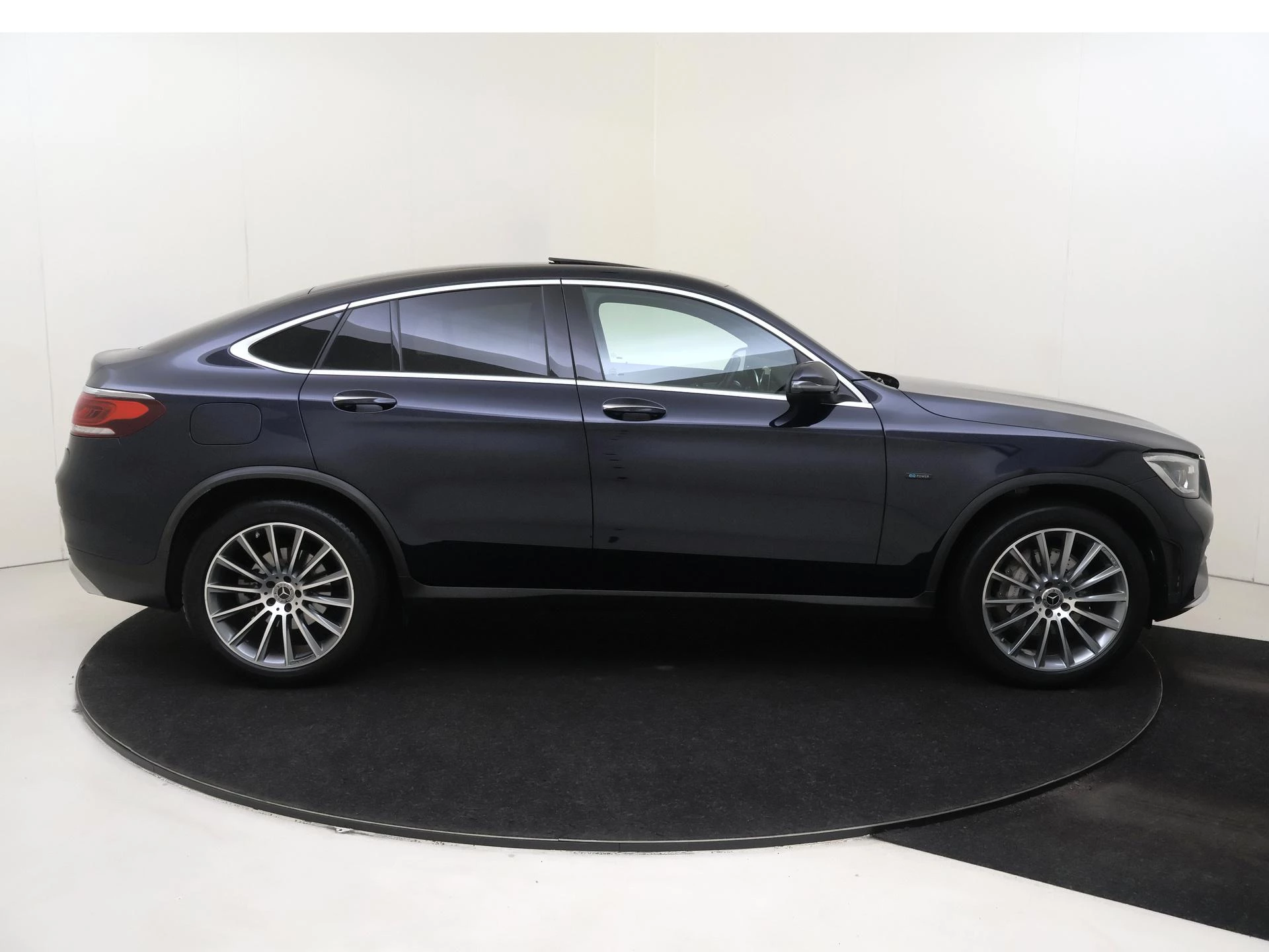 Mercedes-Benz-GLC-image-8