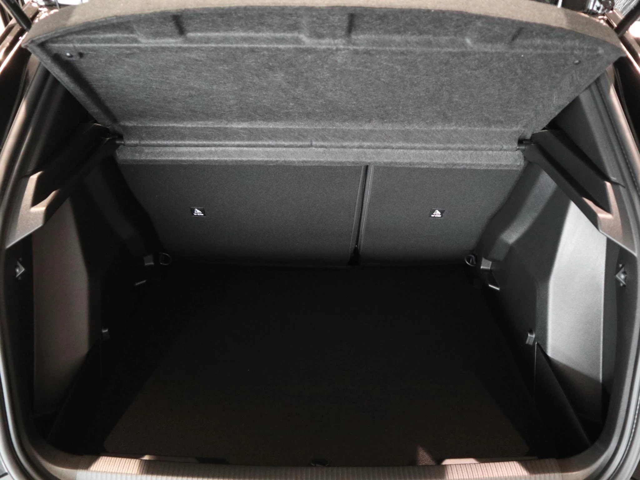 Peugeot-2008-image-13