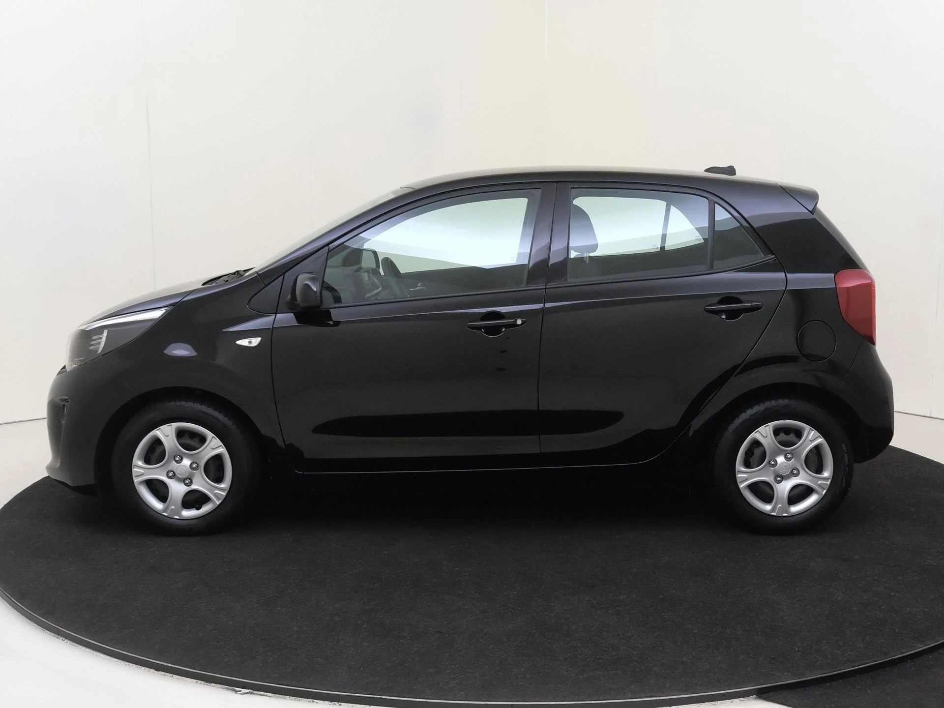 Kia-Picanto-image-7