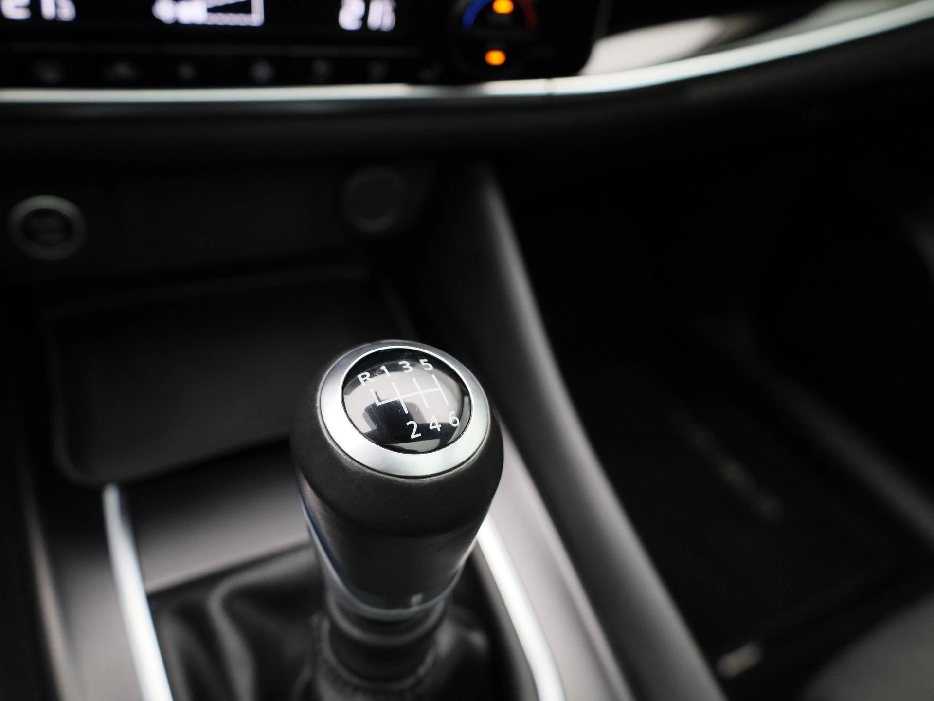 Nissan-QASHQAI-image-21