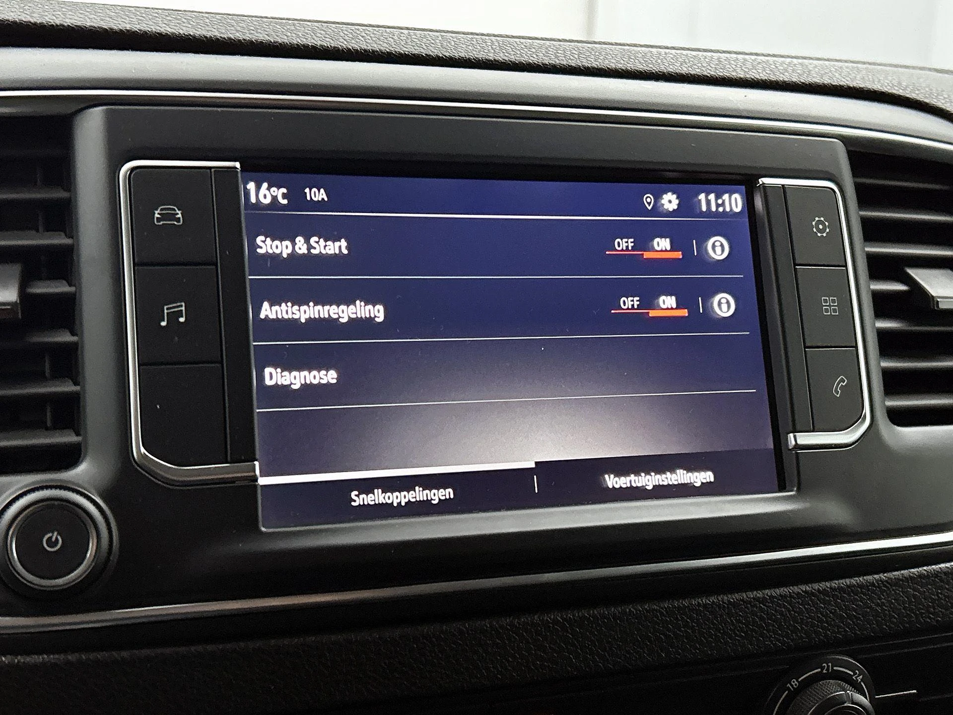 Opel-Vivaro-image-6