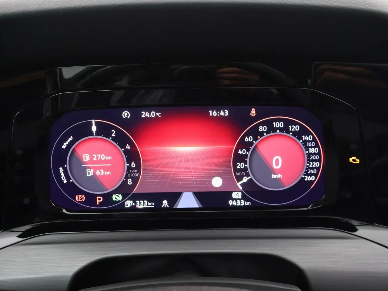 Volkswagen-Golf-image-11