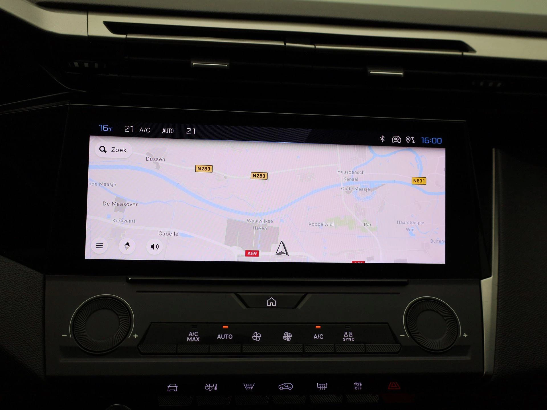 Peugeot-308-image-18
