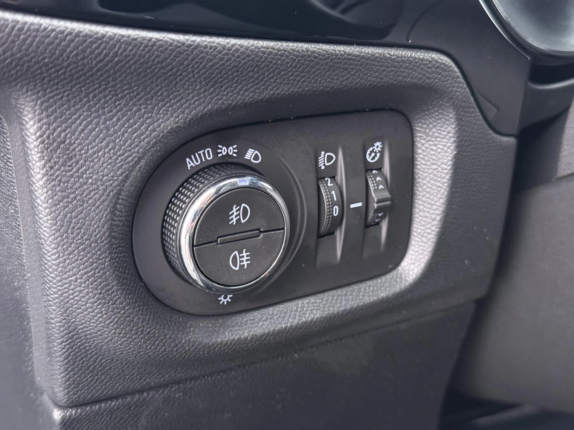 Opel-Corsa-image-14