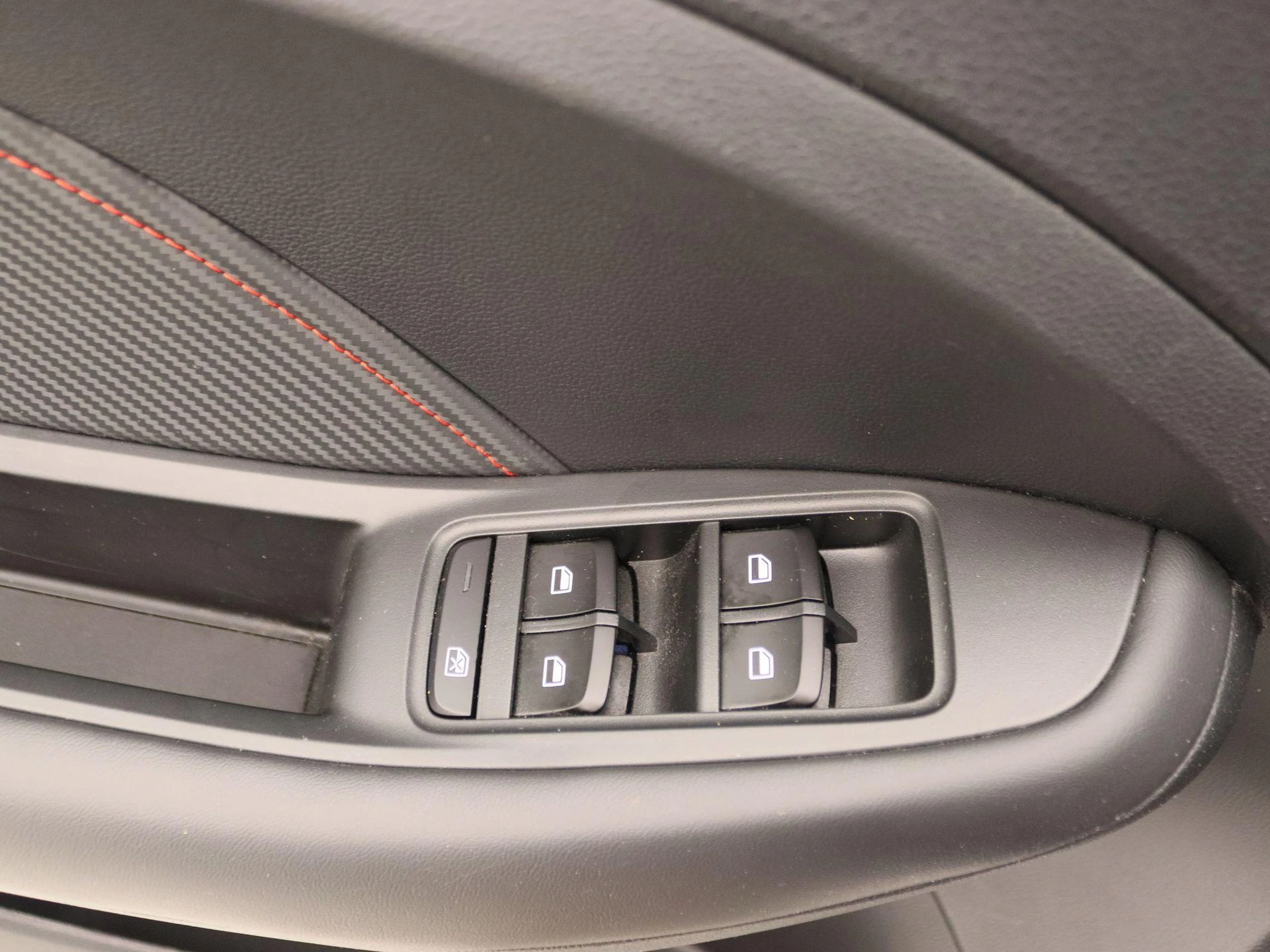 MG ZS EV Standard Range Luxury 50 kWh