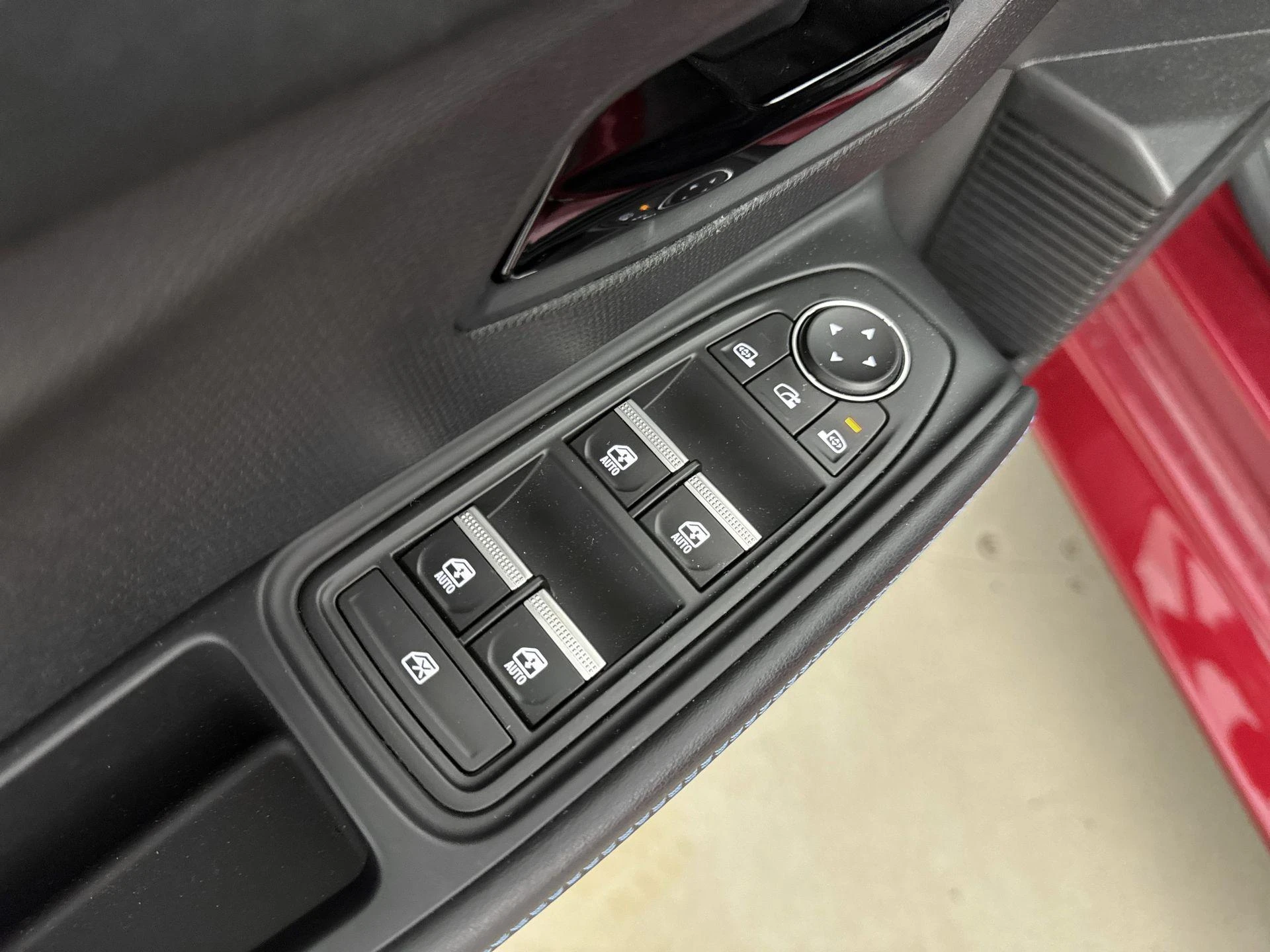 Renault-Clio-image-12