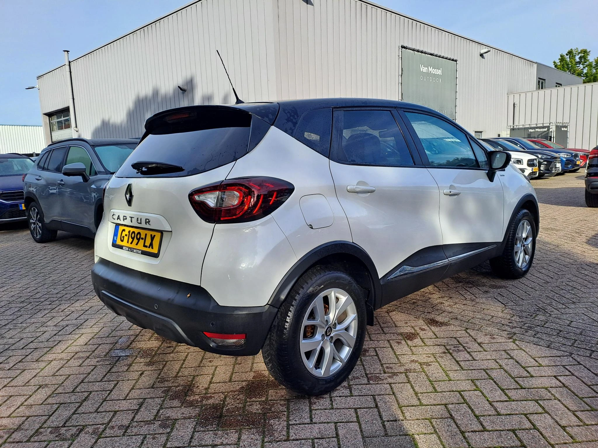 Renault-Captur-image-2