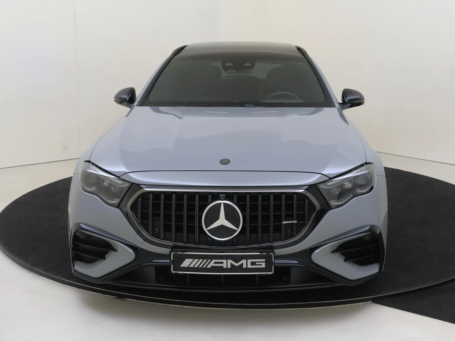 Mercedes-Benz-E-Klasse-image-7