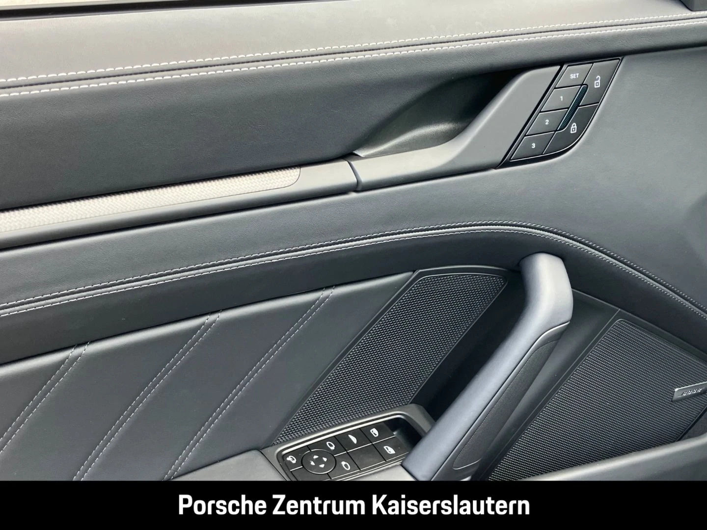 Porsche-911-image-49