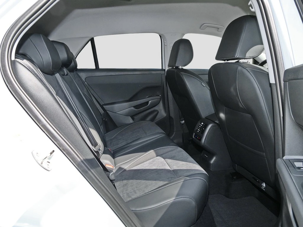 Volkswagen-T-Roc-image-9
