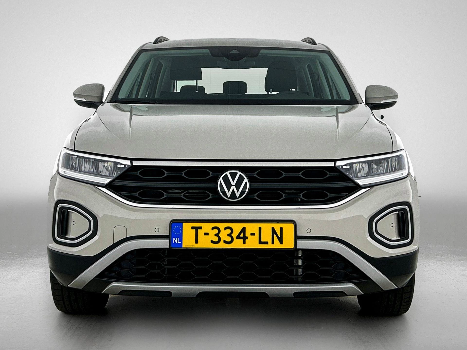Volkswagen-T-Roc-image-4