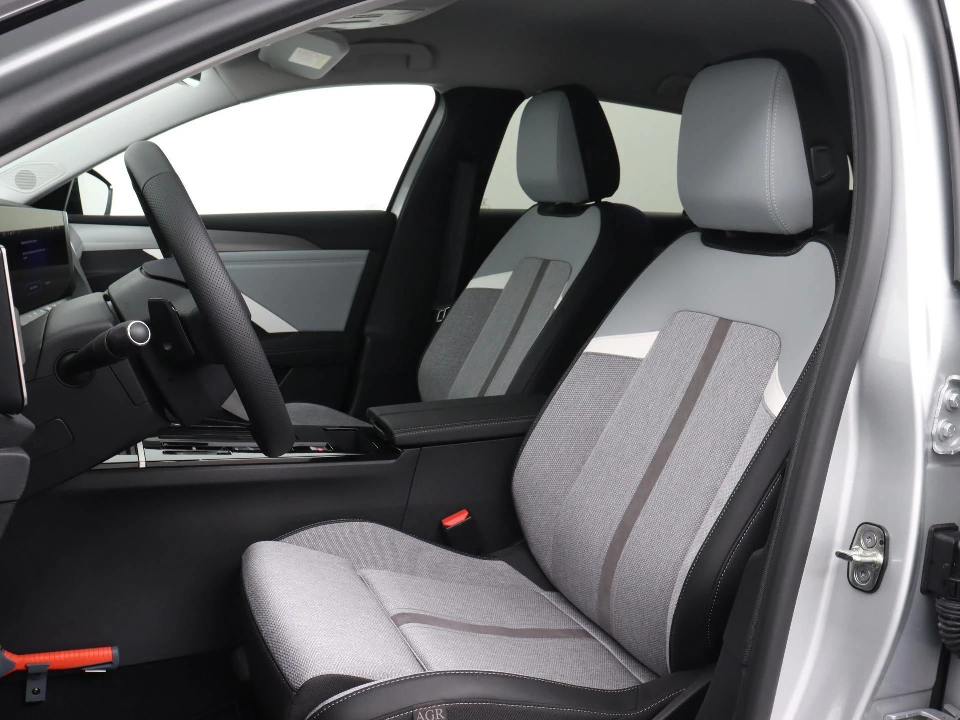 Opel-Astra-image-12