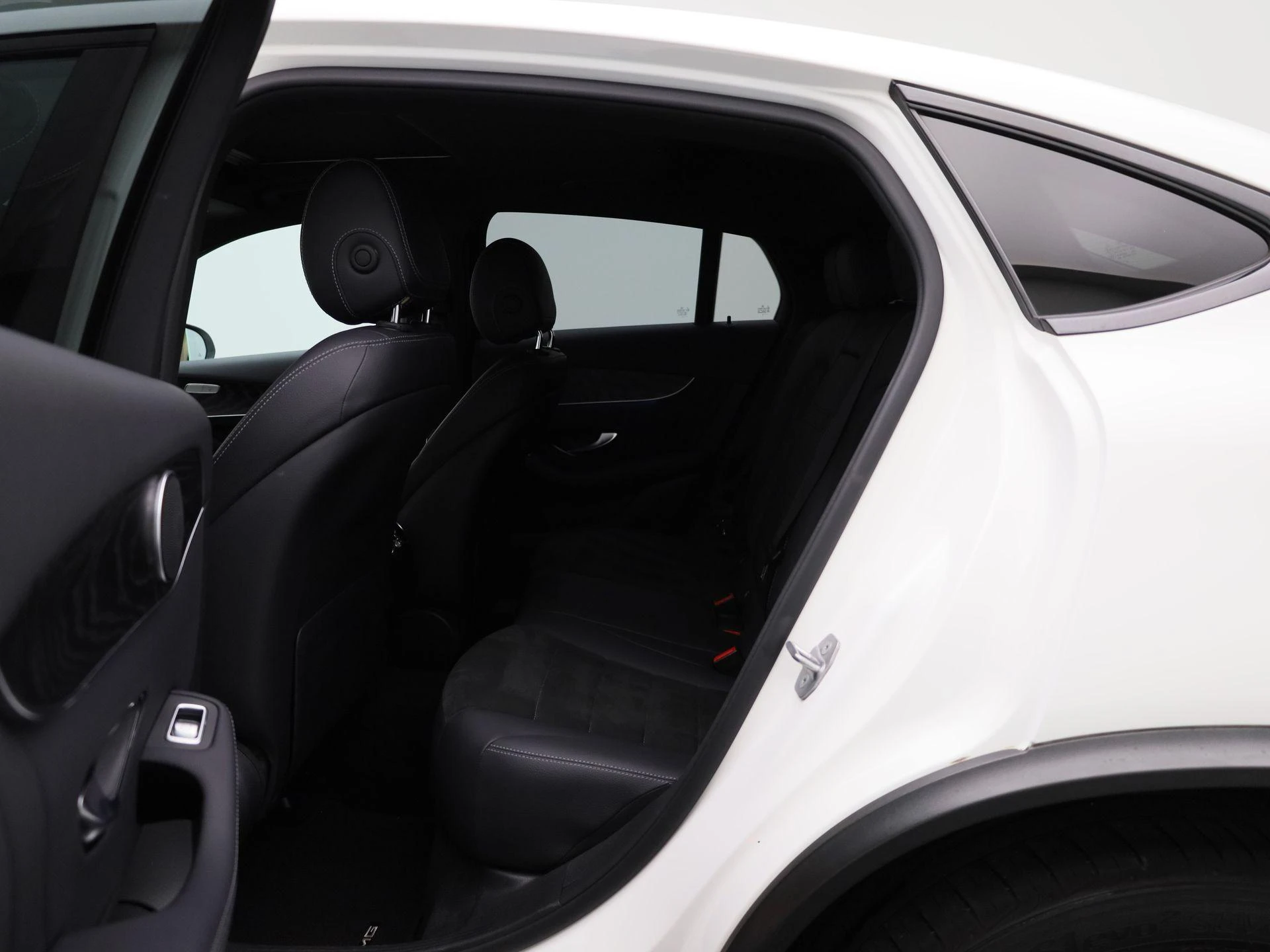 Mercedes-Benz-GLC-image-9