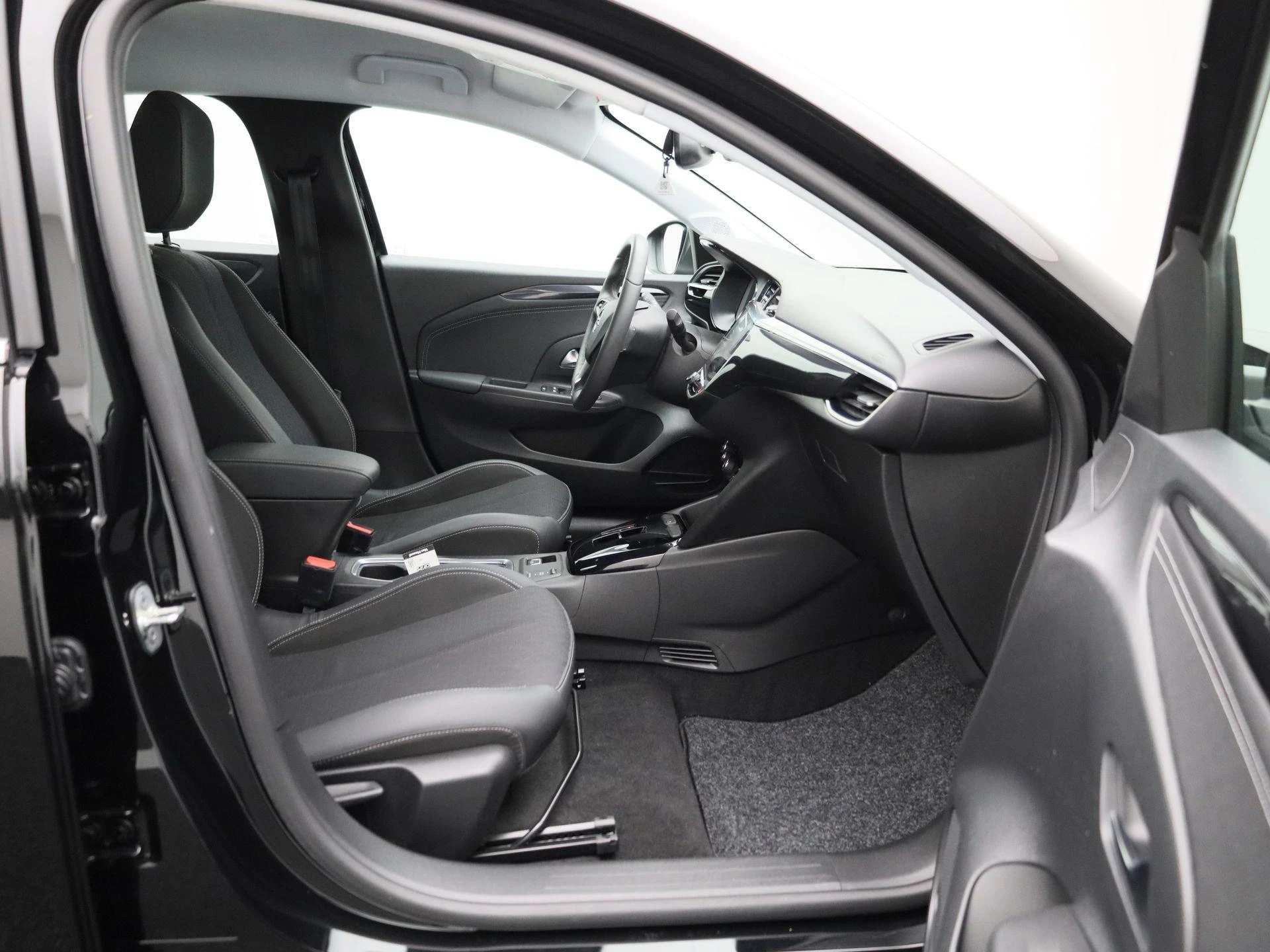 Opel-Corsa-e-image-31