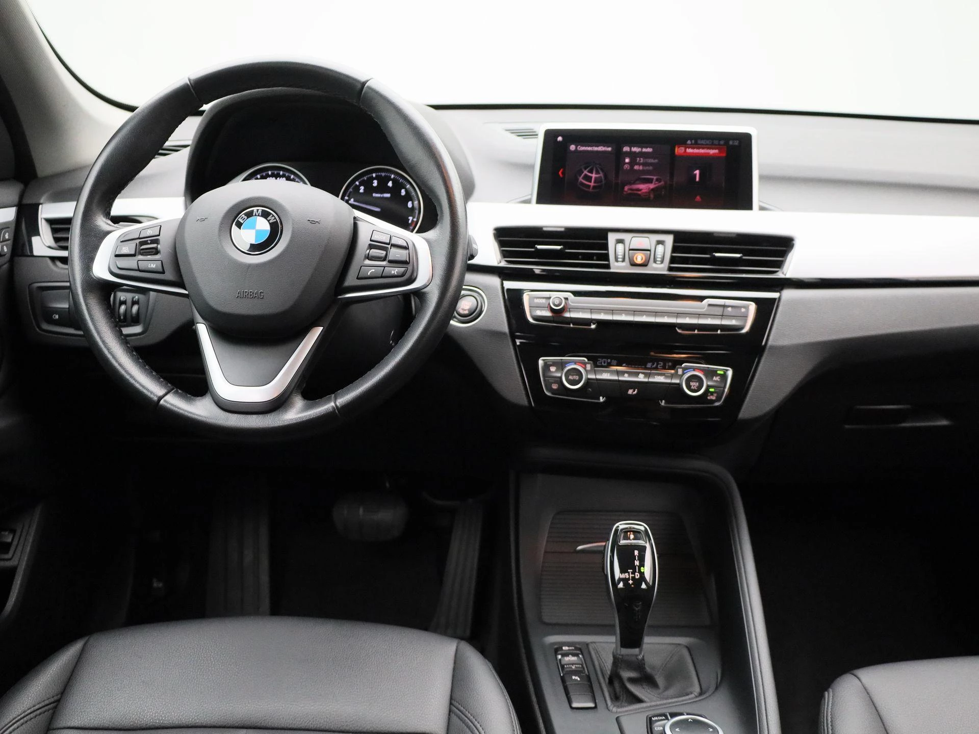 BMW X1 sDrive18iA (100 kW)