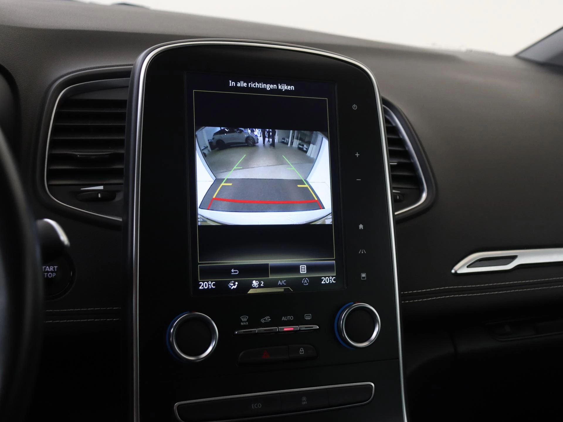 Renault-Scénic-image-22