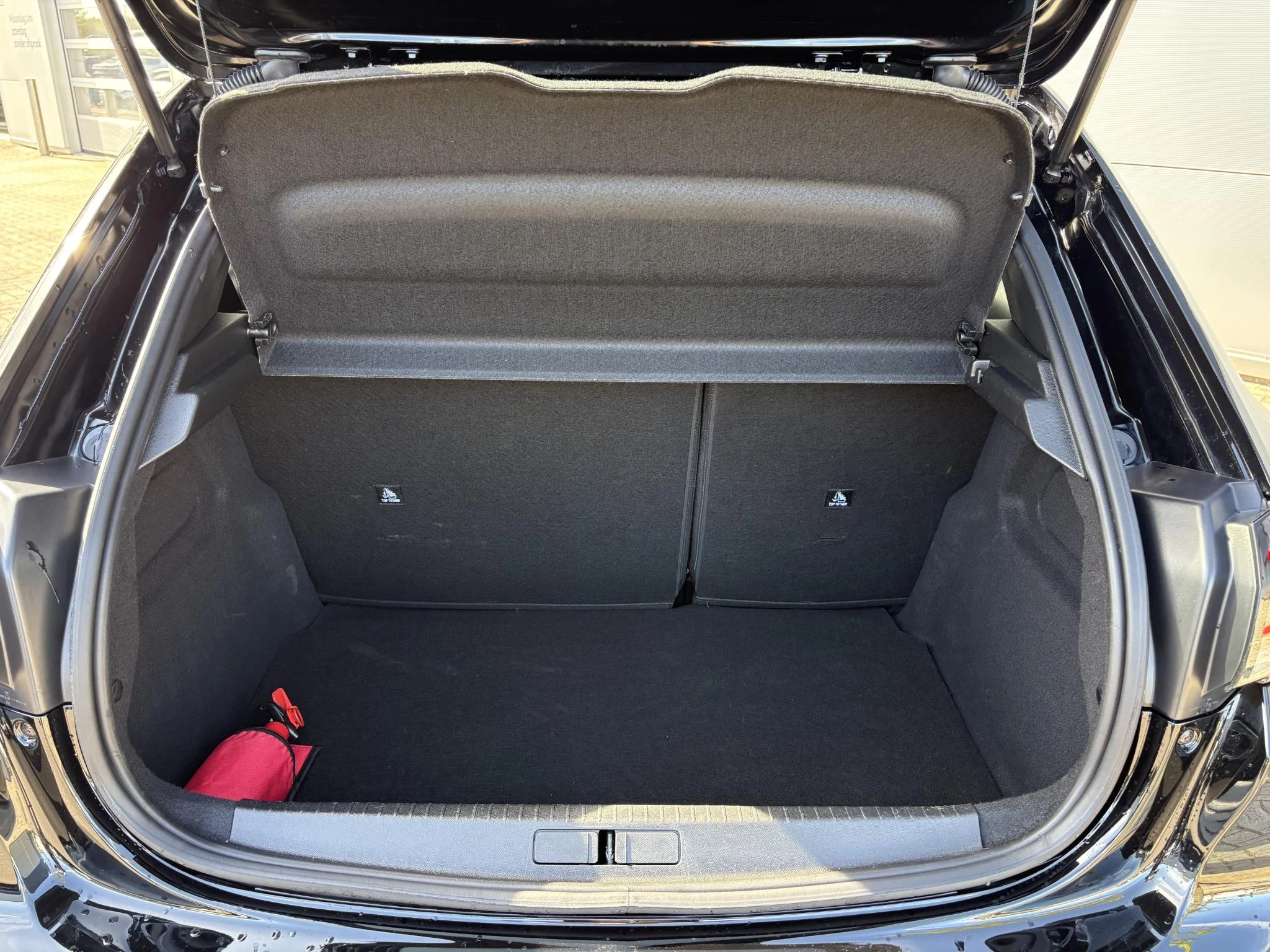 Peugeot-208-image-21
