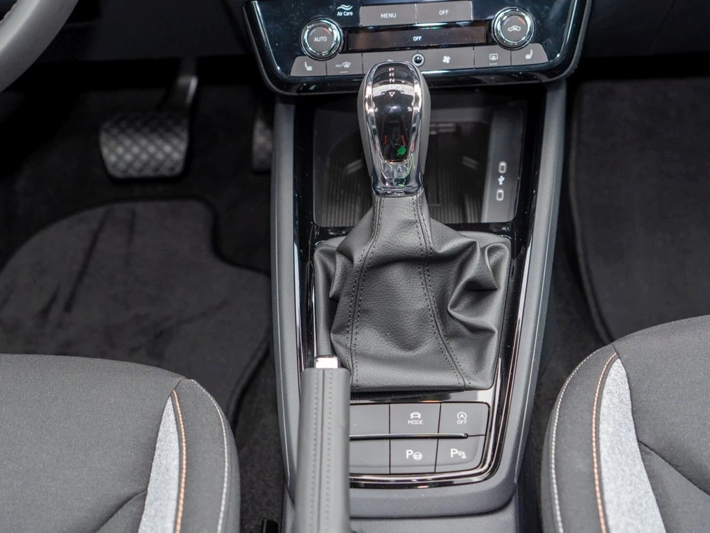 Škoda Kamiq 1,0 TSI DSG Tour