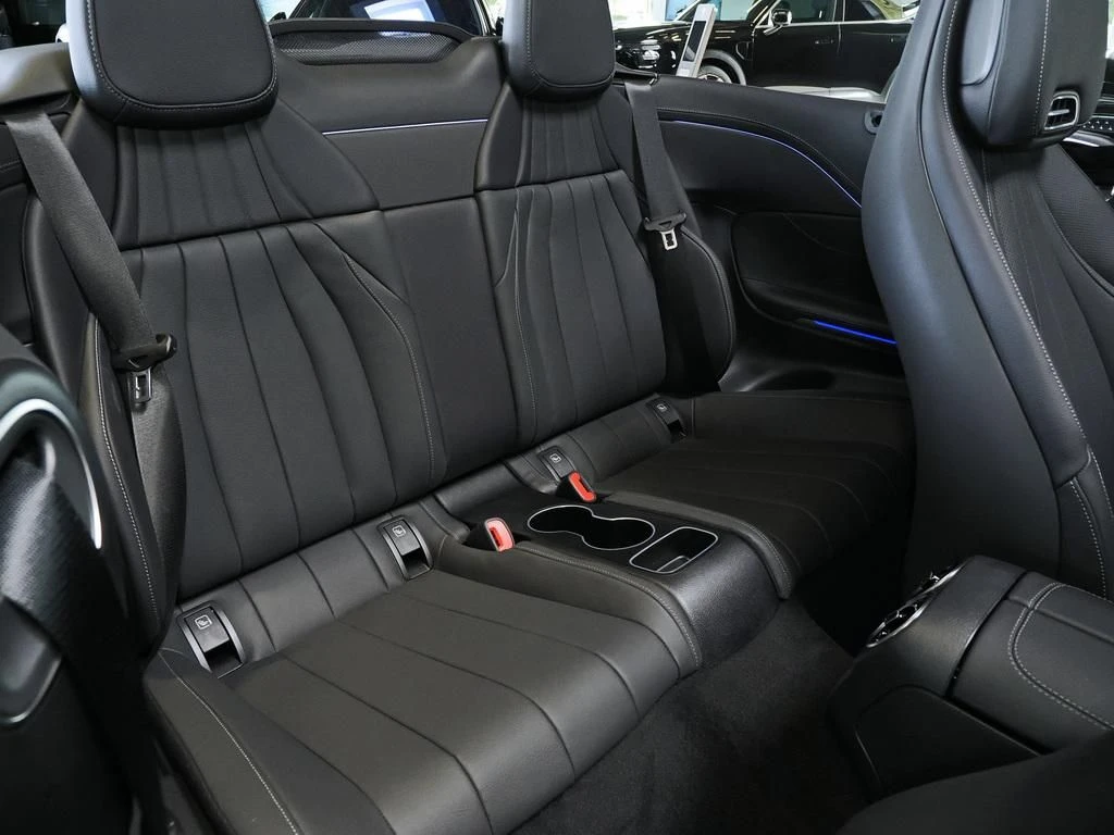 Mercedes-Benz-CLE 300-image-14