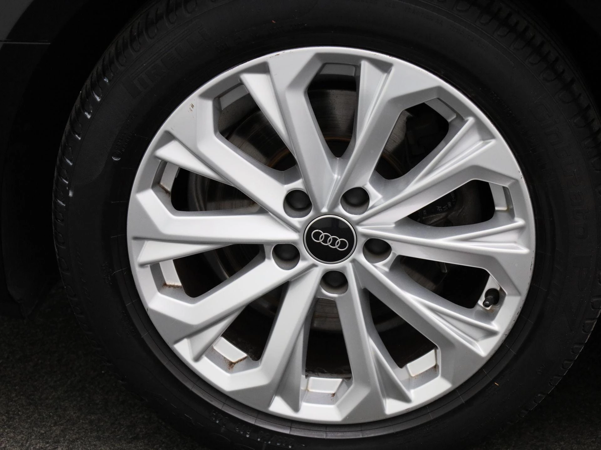 Audi-A4-image-12