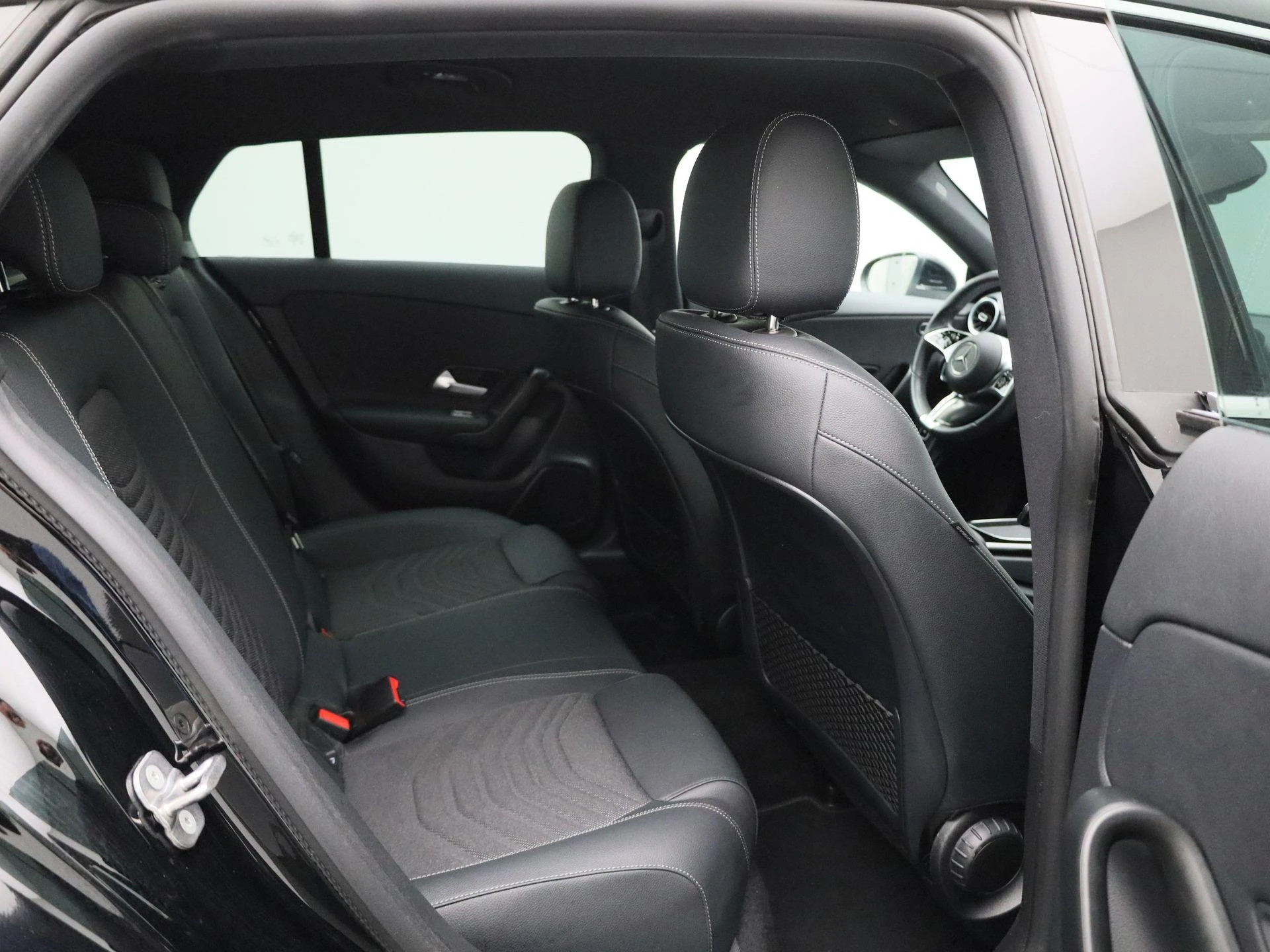Mercedes-Benz CLA - 40