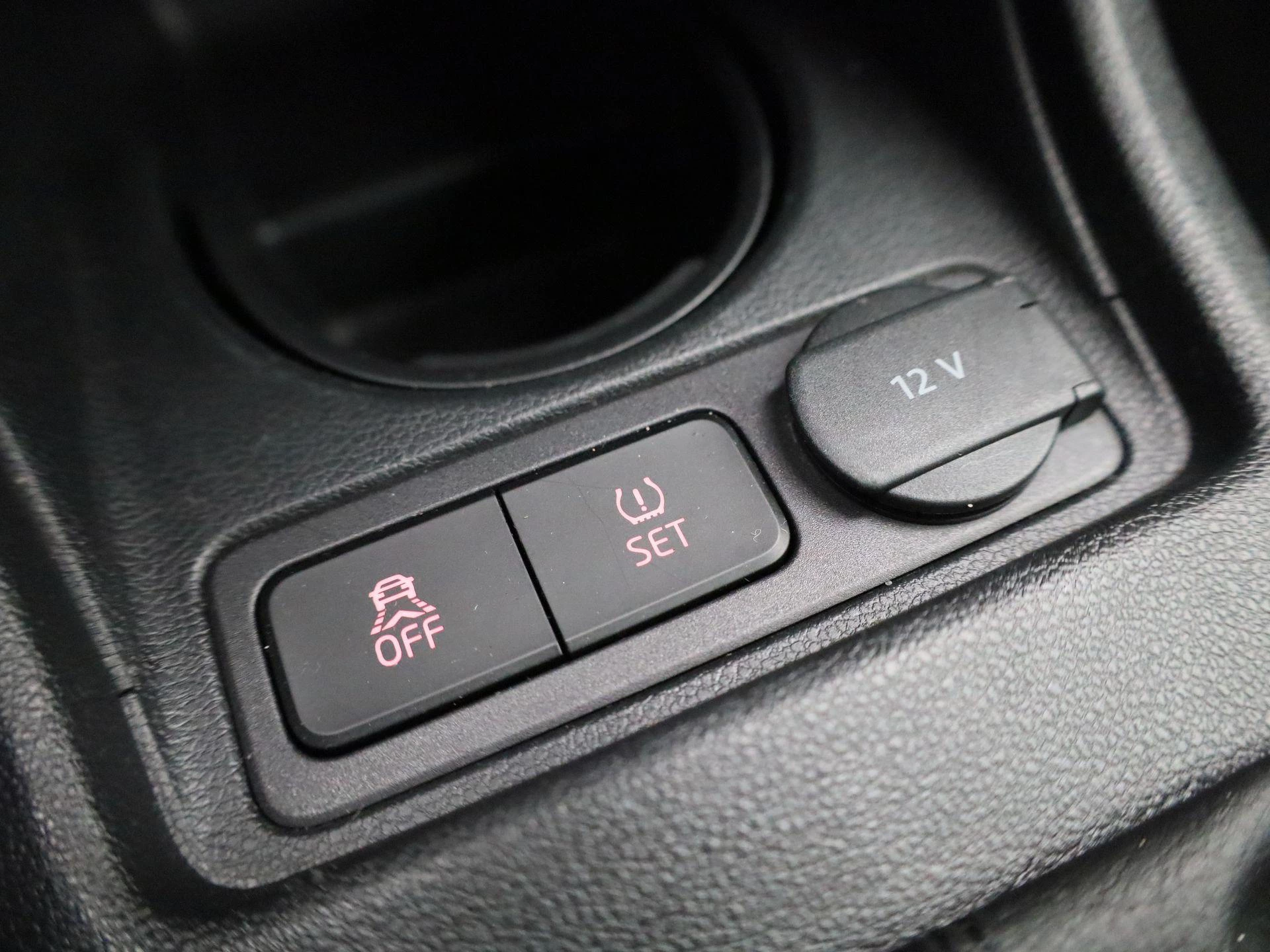 Volkswagen-up!-image-17