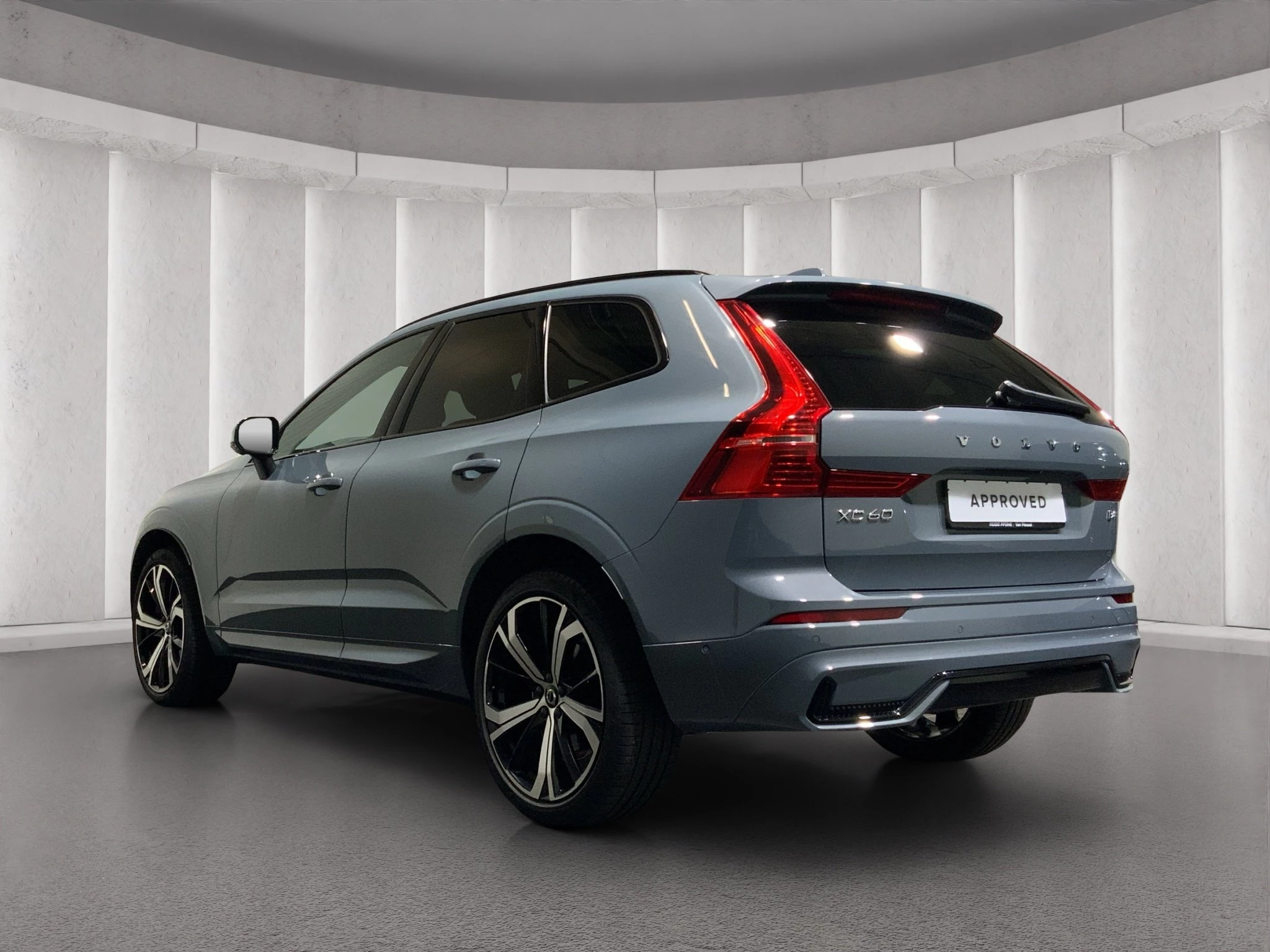 Volvo XC60 B4 Plus Dark