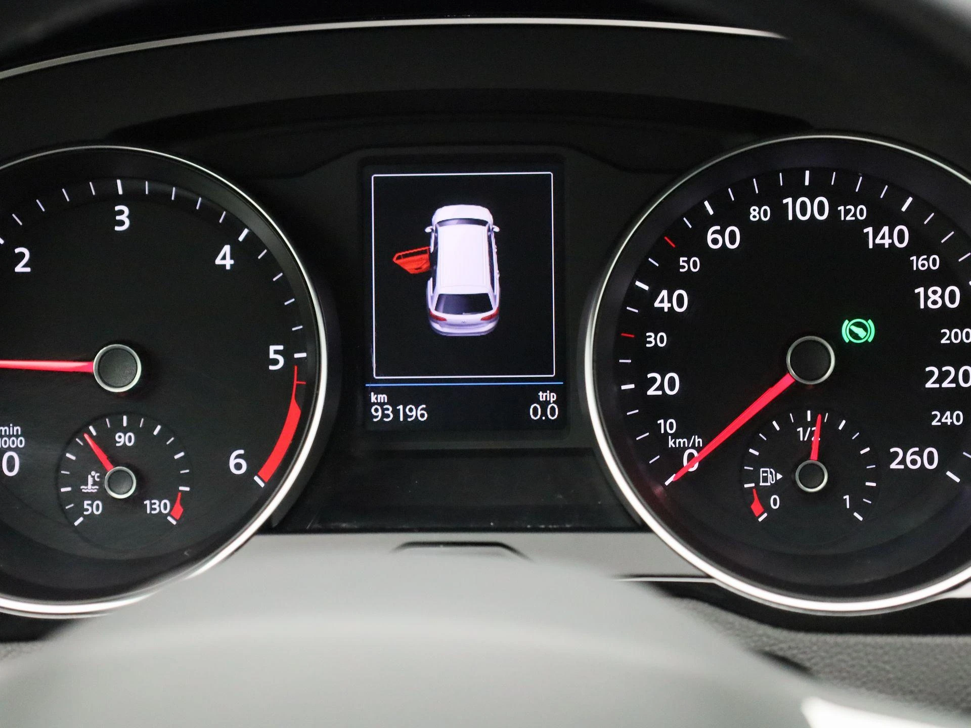 Volkswagen-Passat-image-7
