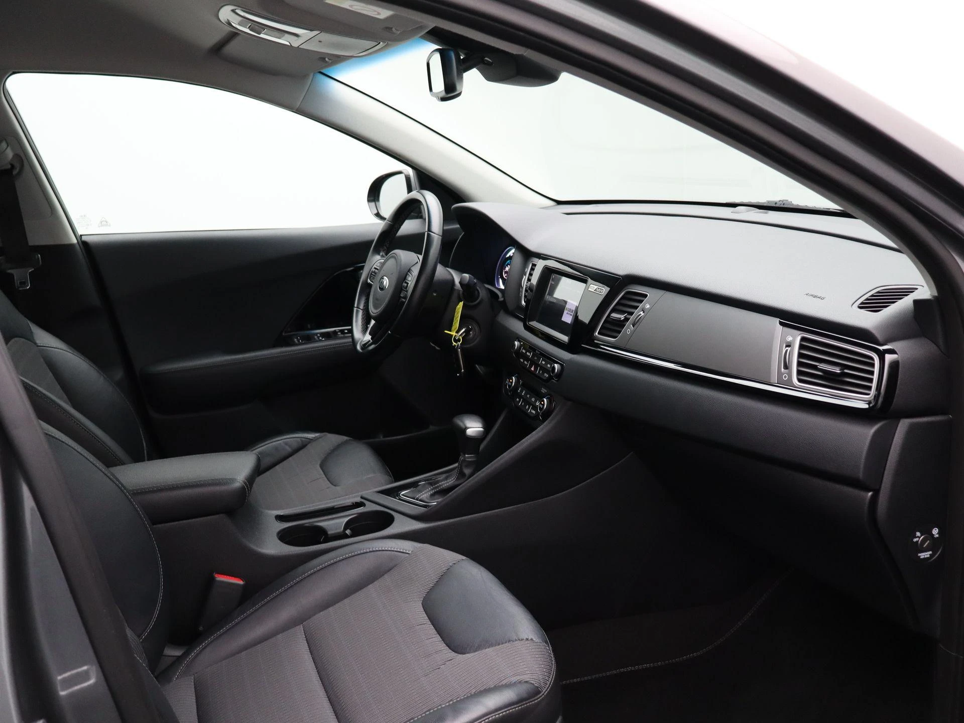 Kia-Niro-image-26