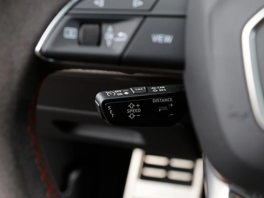 Audi-RSQ8-image-18