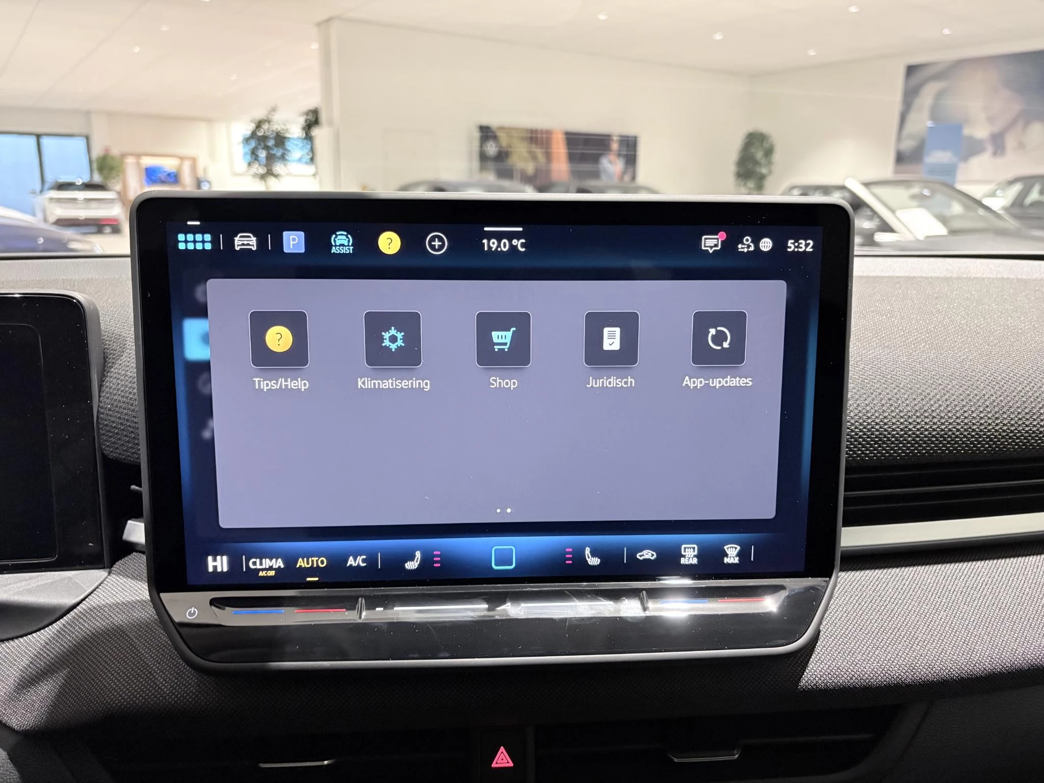 Volkswagen T-Roc 1.5 eTsi Life First Edition 116 PK Automaat