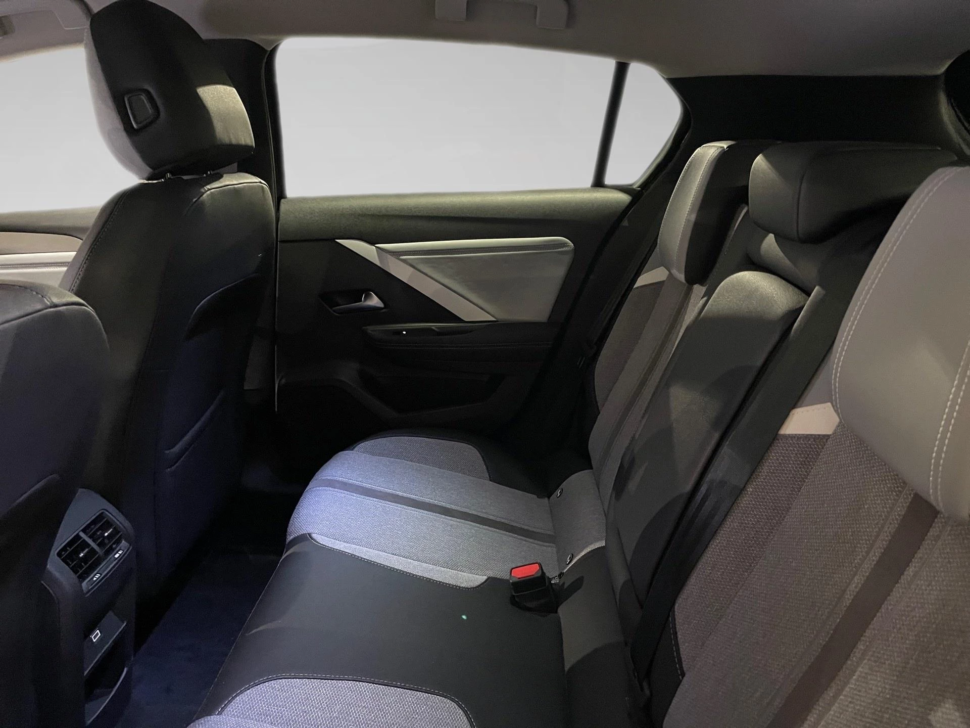 Opel Astra 1.2 Turbo 81kW S/S Elegance