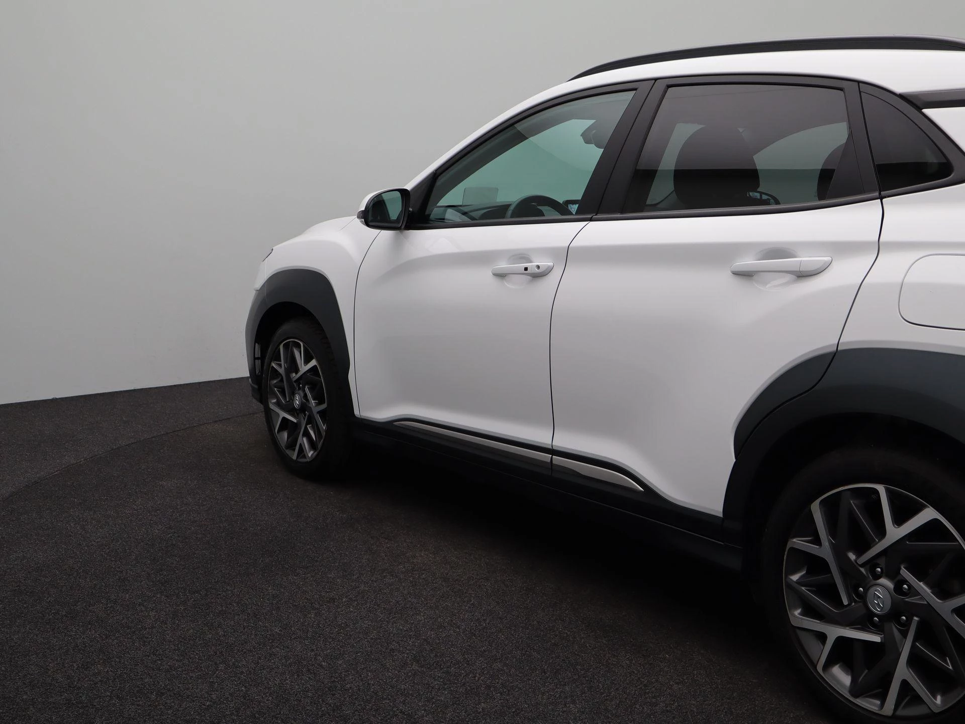 Hyundai-Kona-image-32