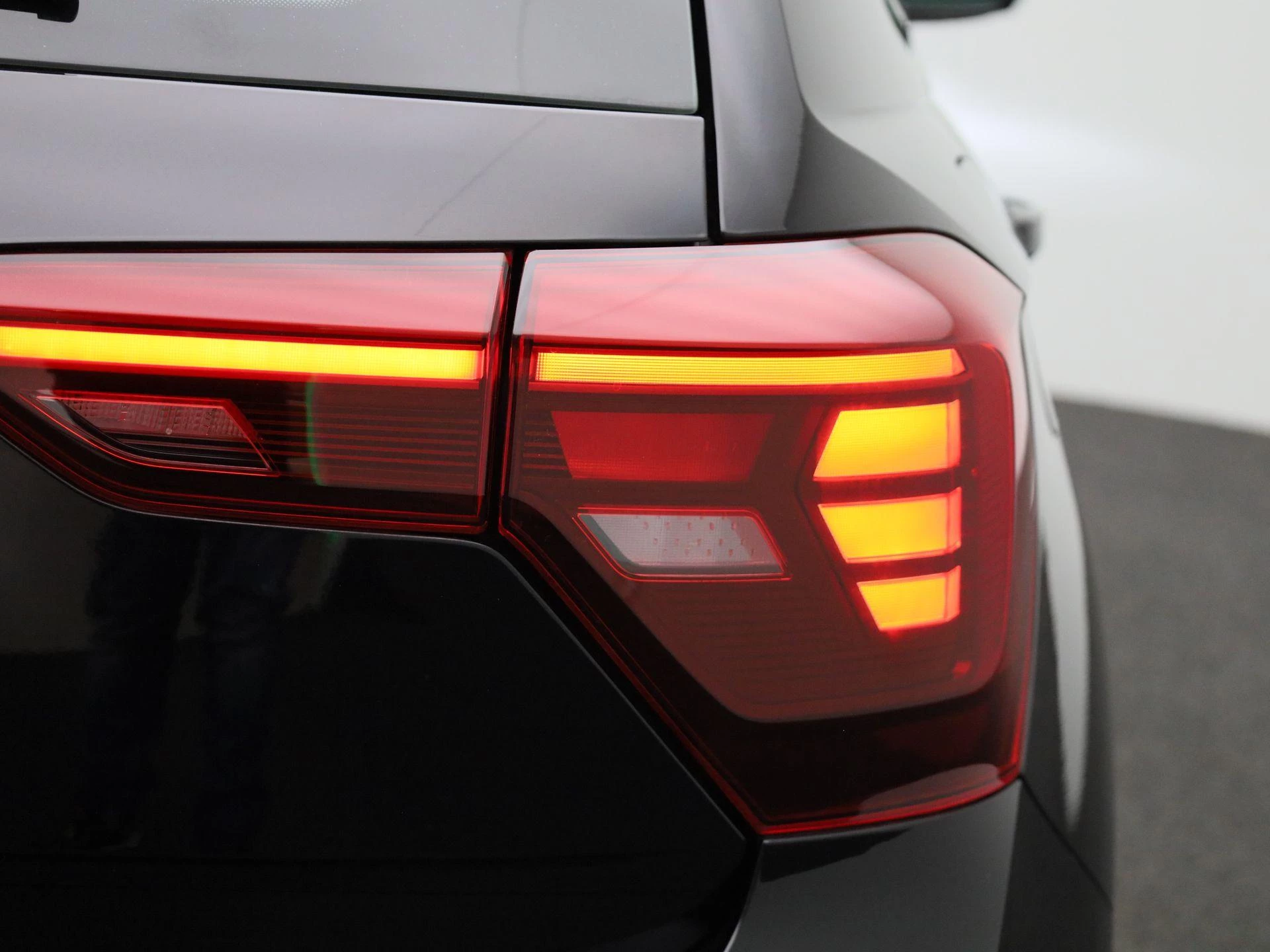 Volkswagen-Polo-image-29
