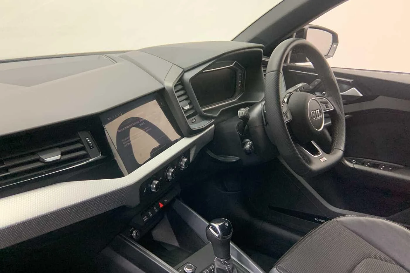 Audi-A1 Sportback-image-11
